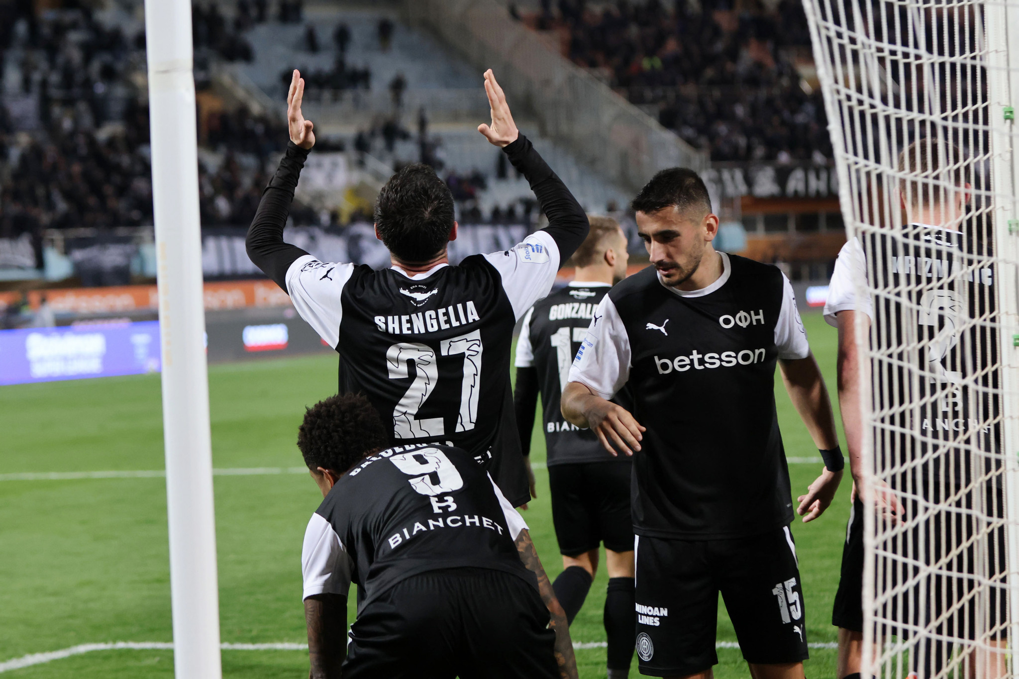 Τι σημαίνει η χειρονομία του Σαλσίδο στον Σενγκέλια στους πανηγυρισμούς του τρίτου γκολ του ΟΦΗ