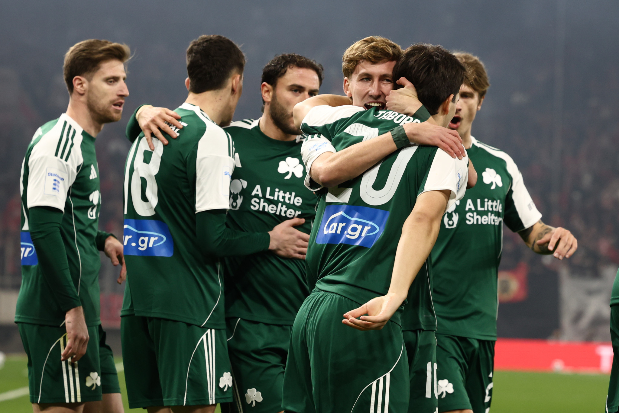 «Vamos amigo»: Το πανηγυρικό στόρι του Αντίνο με τον Ταμπόρδα μετά το «διπλό» στο Καραϊσκάκη