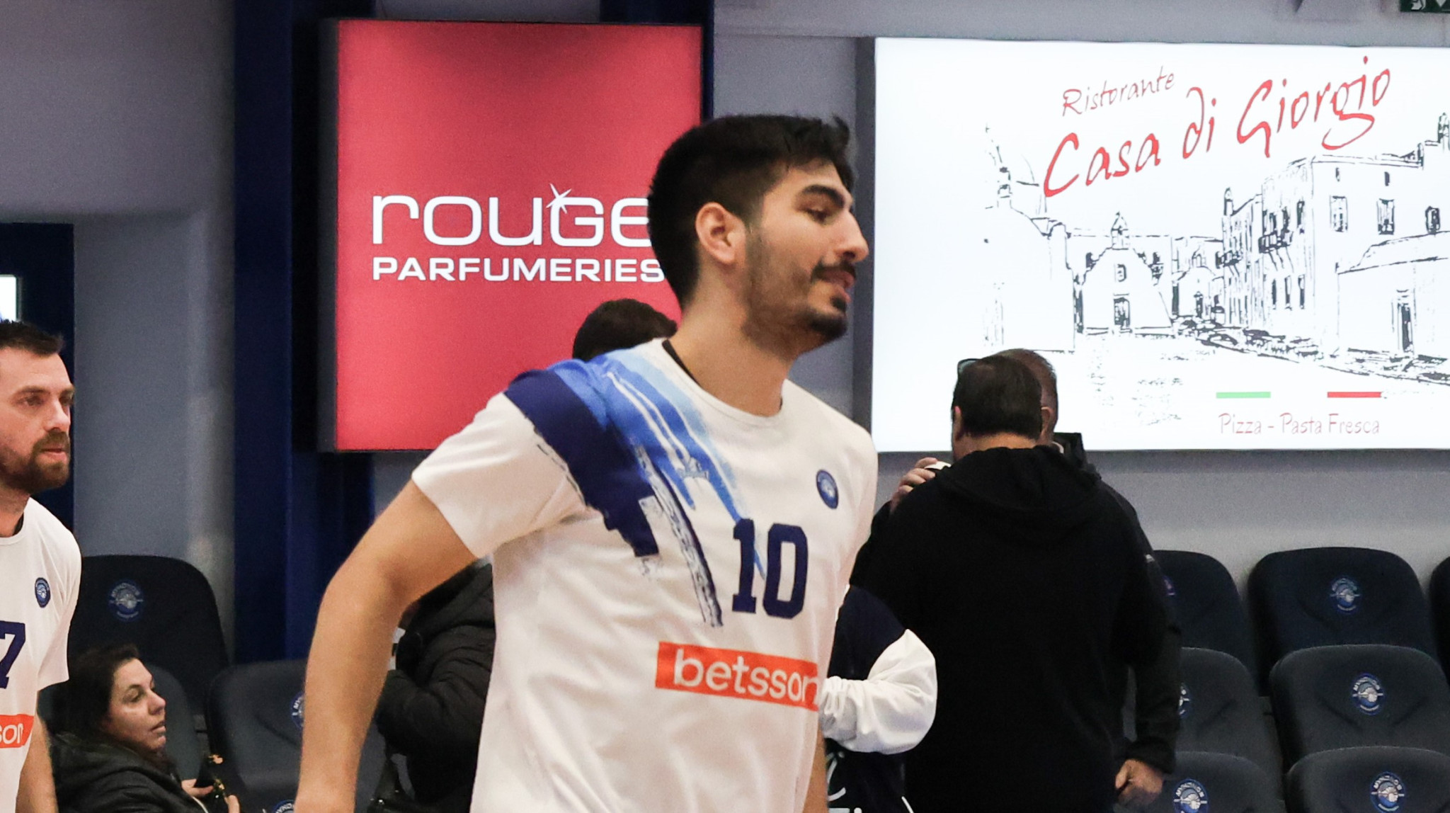 Το μεγάλο τρίποντο νίκης του Σκουλίδα που έστειλε στο Final 8 τη Μύκονο (video)