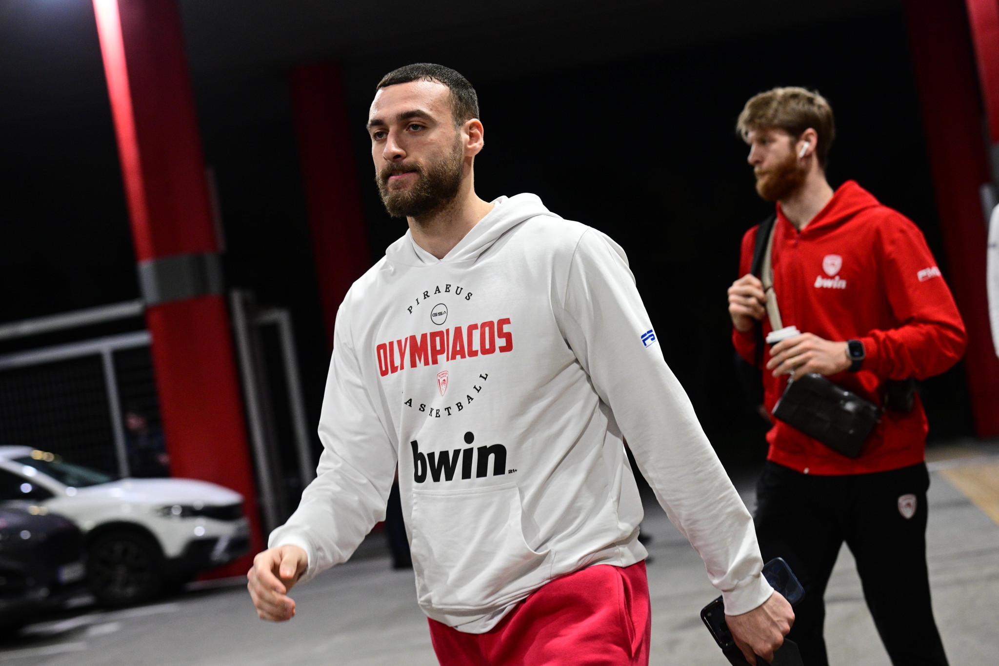 Με Νετζήπογλου νέο πρόσωπο η 12αδα του Ολυμπιακού για το ματς με Βίρτους