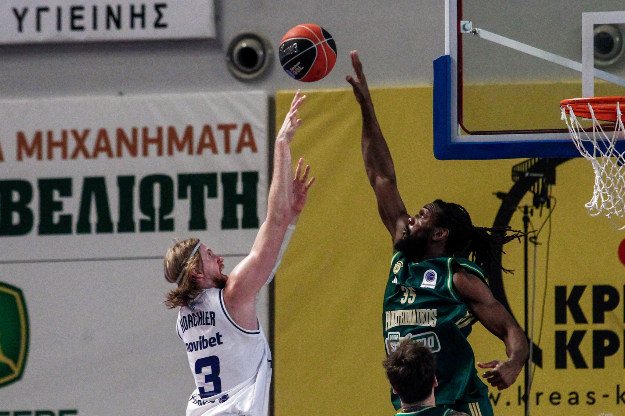 Ο Κένεθ Φαρίντ έκανε δύο τάπες σε τρία δευτερόλεπτα (video)