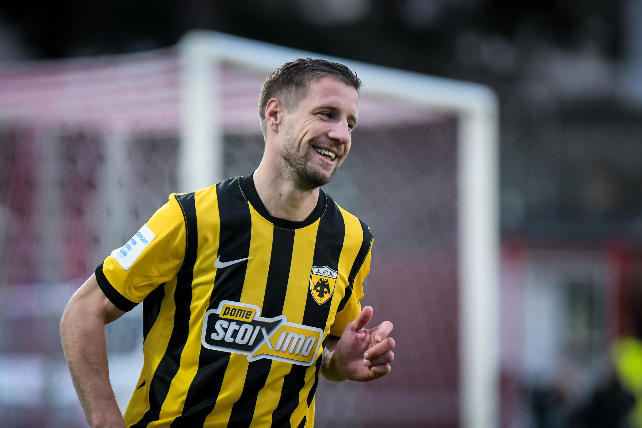 Τα γκολ, οι πανηγυρισμοί και ο εκρηκτικός κόσμος: Η παρακάμερα της ΑΕΚ στις Σέρρες (video)