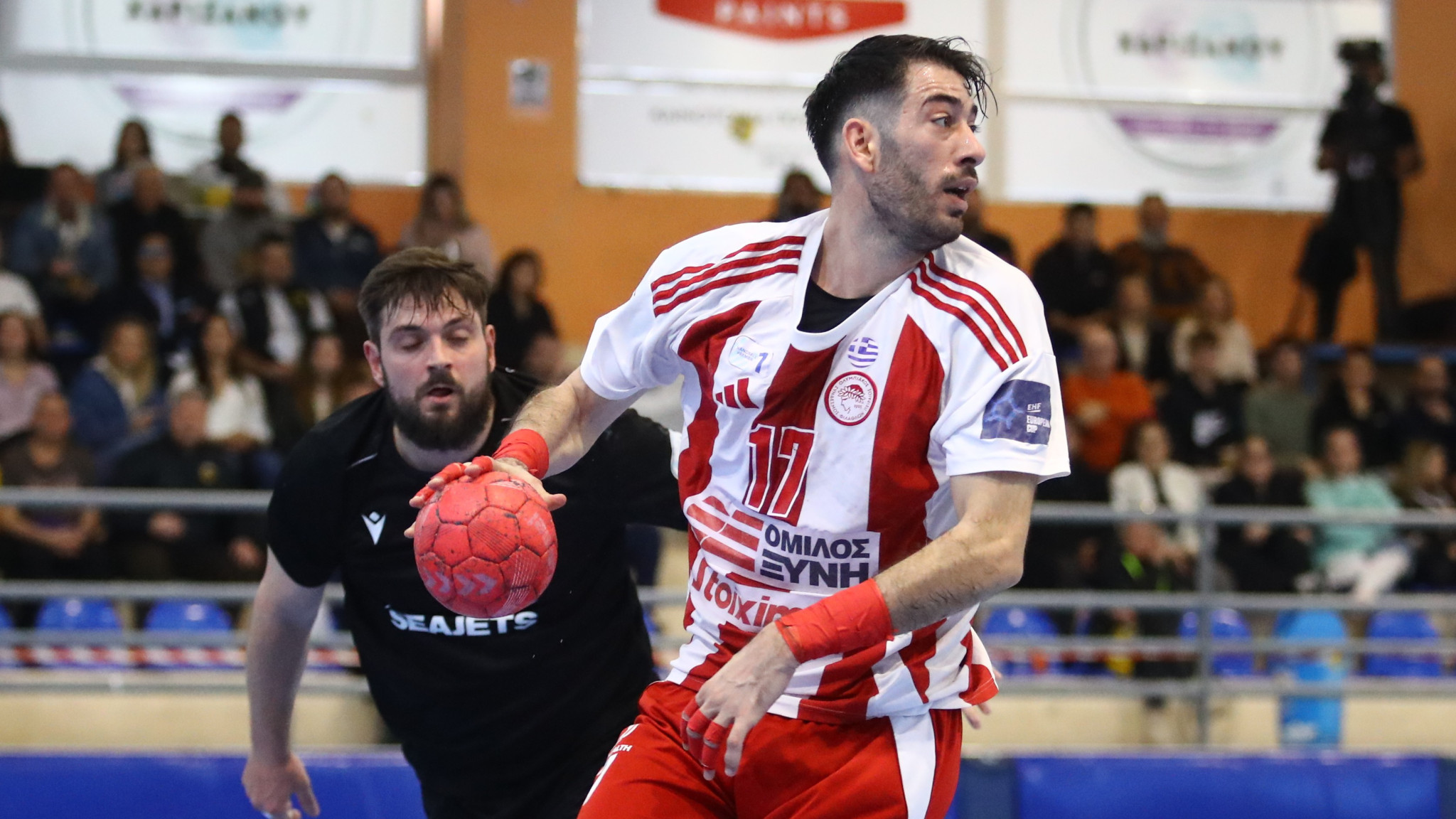 Κανδύλας: «Αφιερώνουμε το Κύπελλο στα θύματα της Θύρας 7»