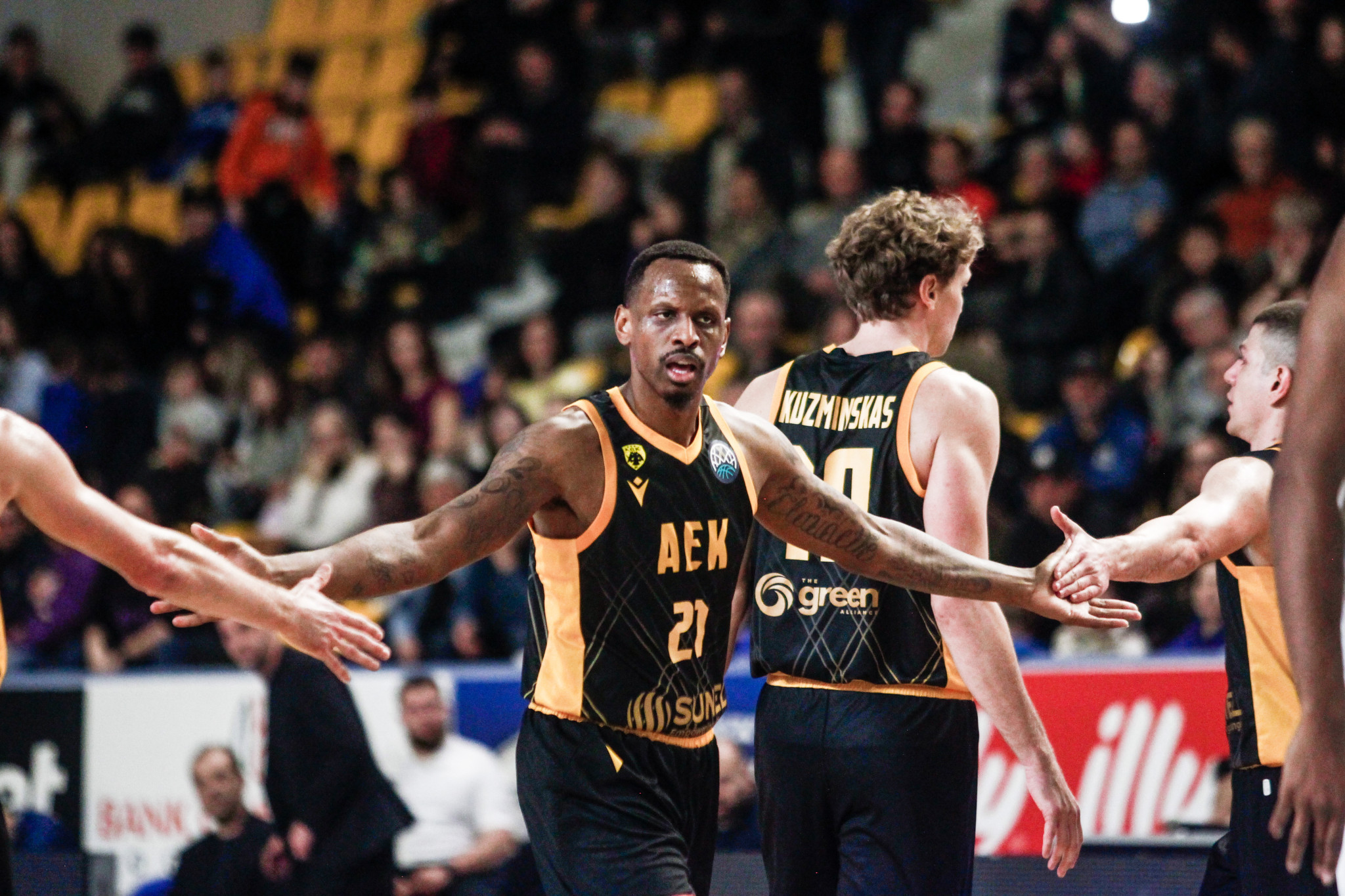 Ο απολαυστικός Νάναλι οδήγησε την ΑΕΚ στο 4Χ4 στο BCL