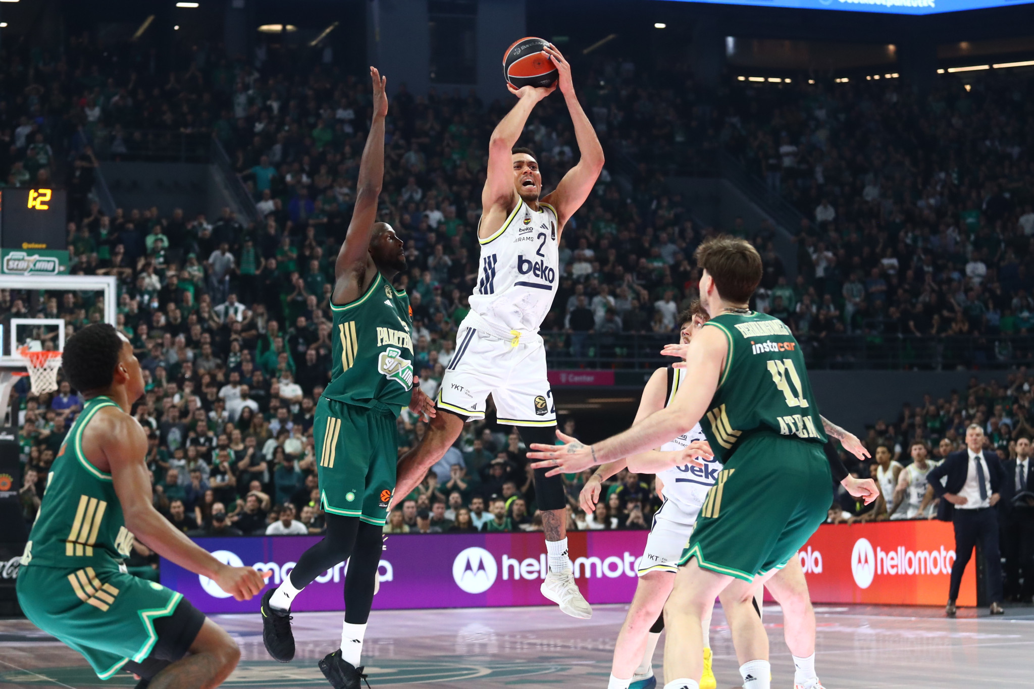 EuroLeague by night: Ο απόηχος της ήττας του Παναθηναϊκού από τη Φενέρμπαχτσε (video)