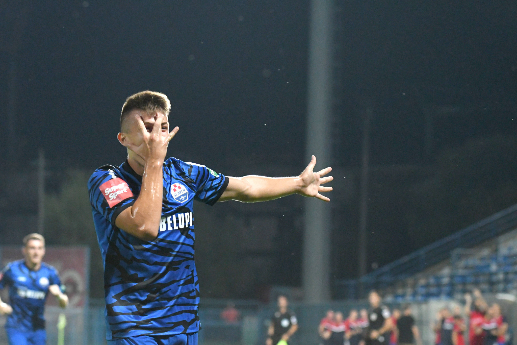 Στο αεροδρόμιο για Ελλάδα μαζί με τον μάνατζερ του ο Γιάγκουσιτς - Το deal με τον Παναθηναϊκό