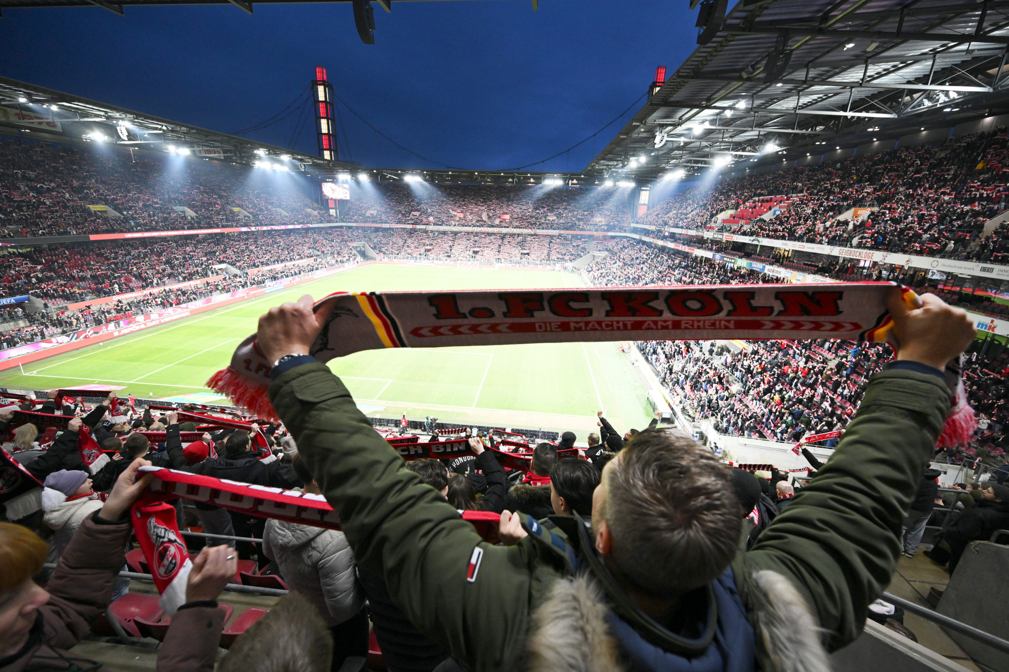 Ασύλληπτο: Η Κολωνία κατέρριψε το ρεκόρ προσέλευσης στο Youth League με 50.000 κόσμο στις εξέδρες