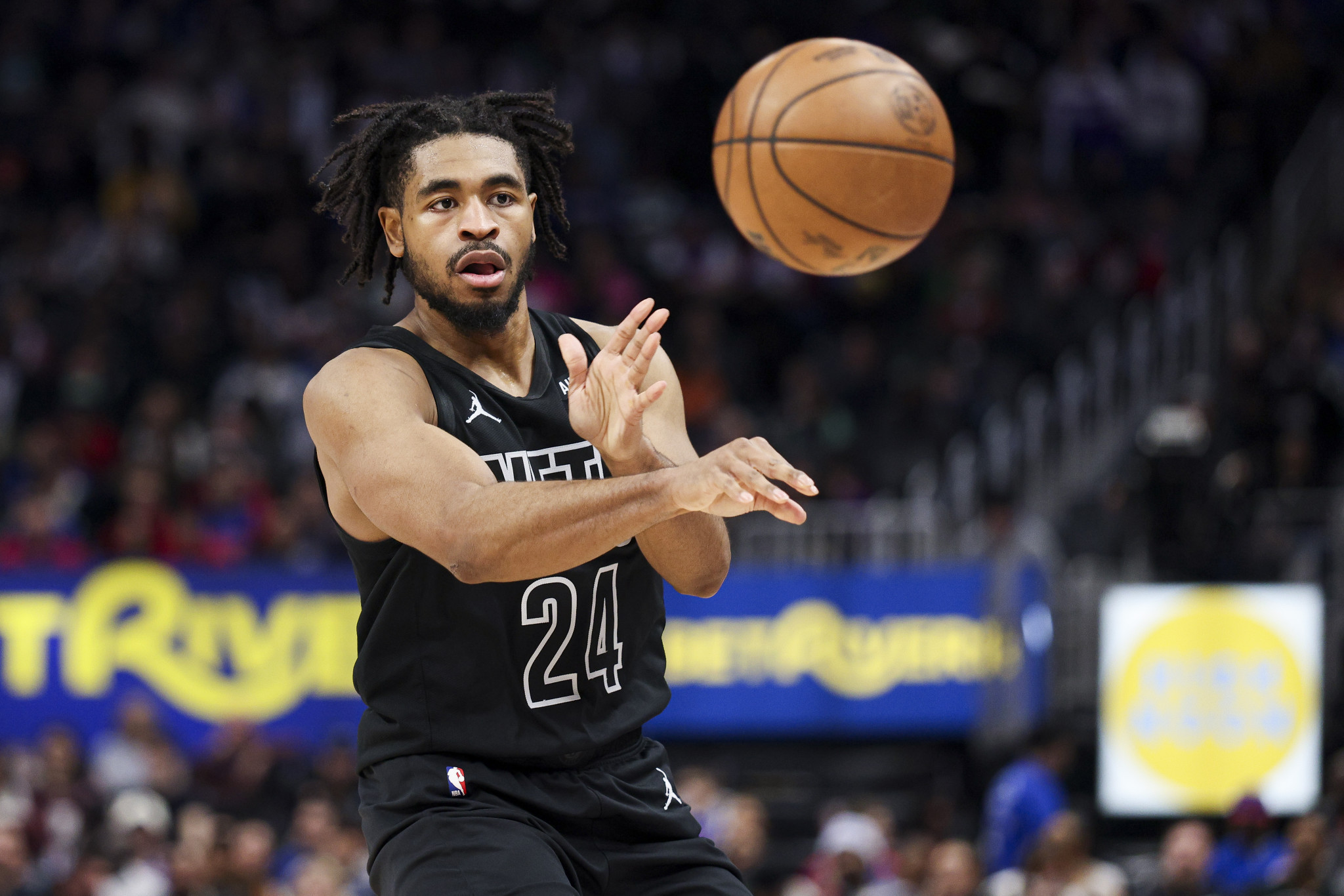 Σπουδαία κίνηση από τους Μπακς: Υπέγραψαν με τον Καμ Τόμας