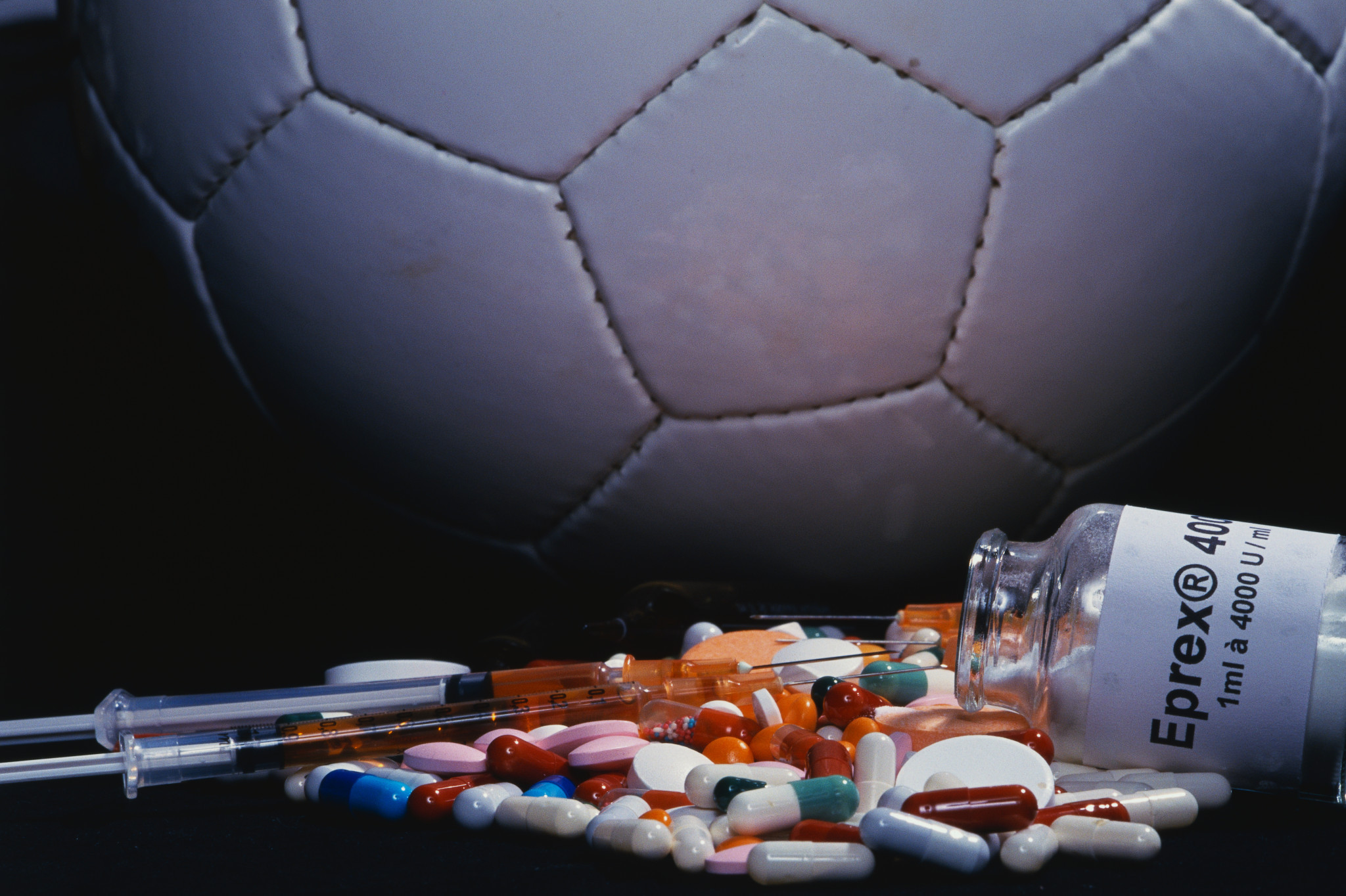 «Έπαιρνα 18-19 χάπια τη μέρα, σκεφτόμουν την αυτοκτονία» - Η σιωπηλή εξάρτηση ποδοσφαιριστών από τα υπνωτικά