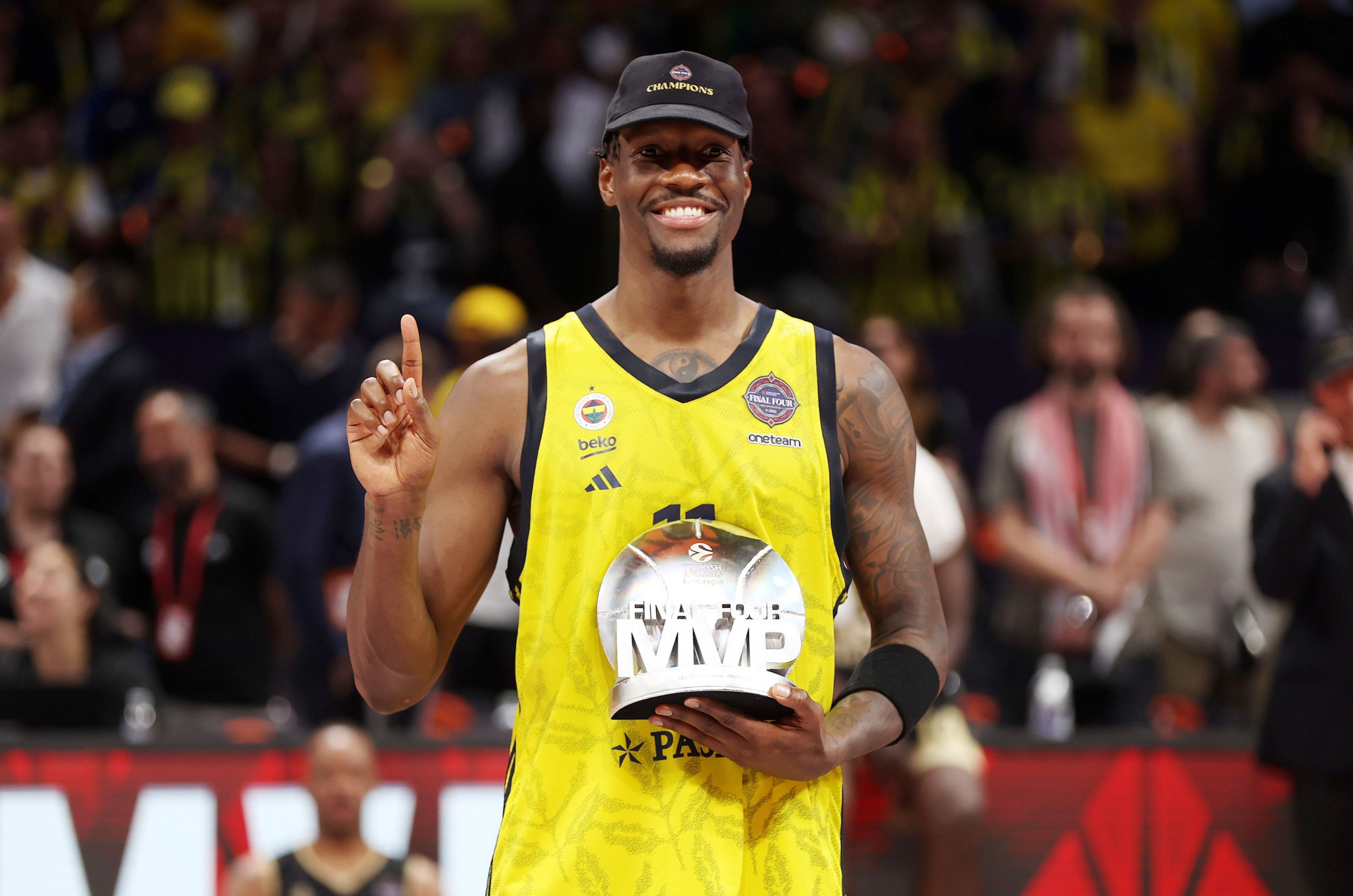 Προς Χάποελ Τελ Αβίβ ο Χέιζ-Ντέιβις λόγω Ιτούδη