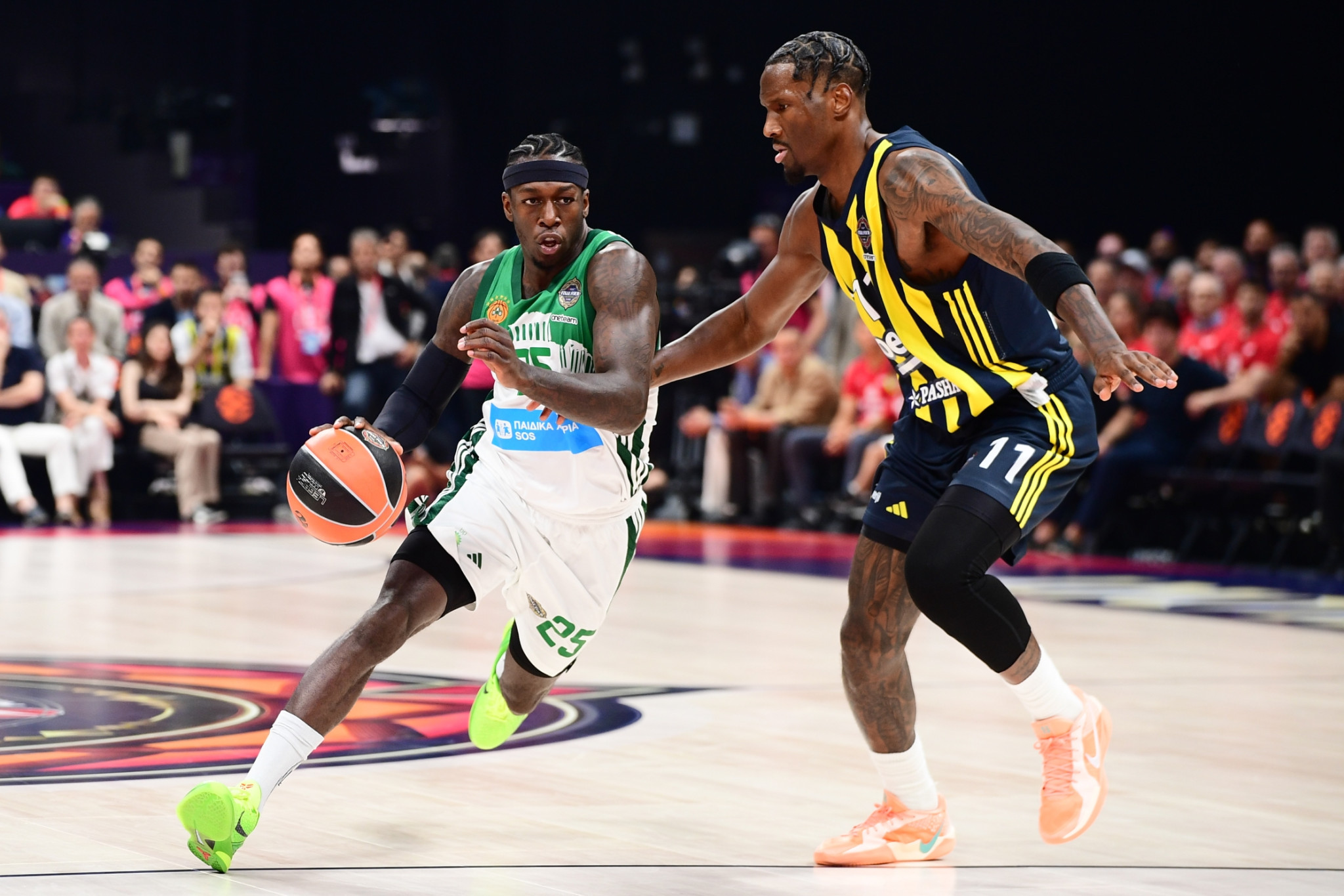 Το τηλεφώνημα Ναν σε Χέιζ-Ντέιβις που έκανε τη διαφορά!