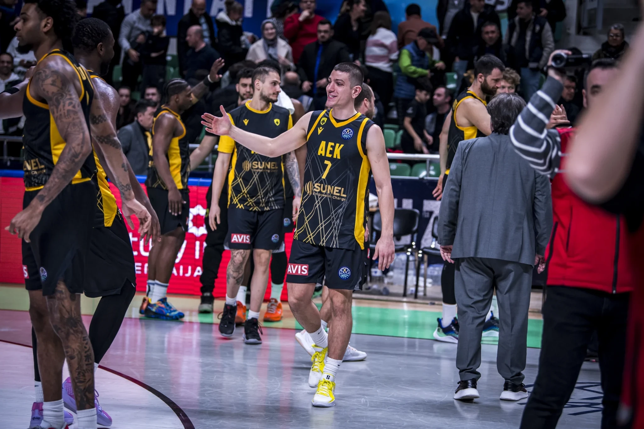 Ο τρόπος που αντιμετωπίζει τις νίκες της η ΑΕΚ δείχνει πολλά για τον χαρακτήρα της