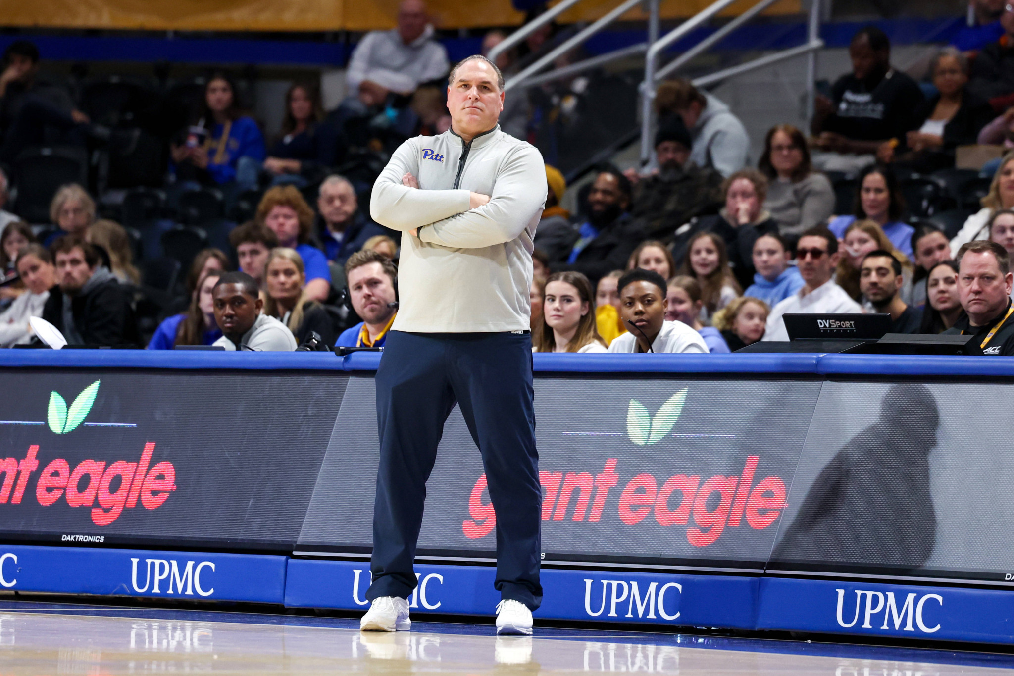 Έξι αθλήτριες μηνύουν Πανεπιστήμιο στις ΗΠΑ και τον πρώην προπονητή τους για κακοποίηση