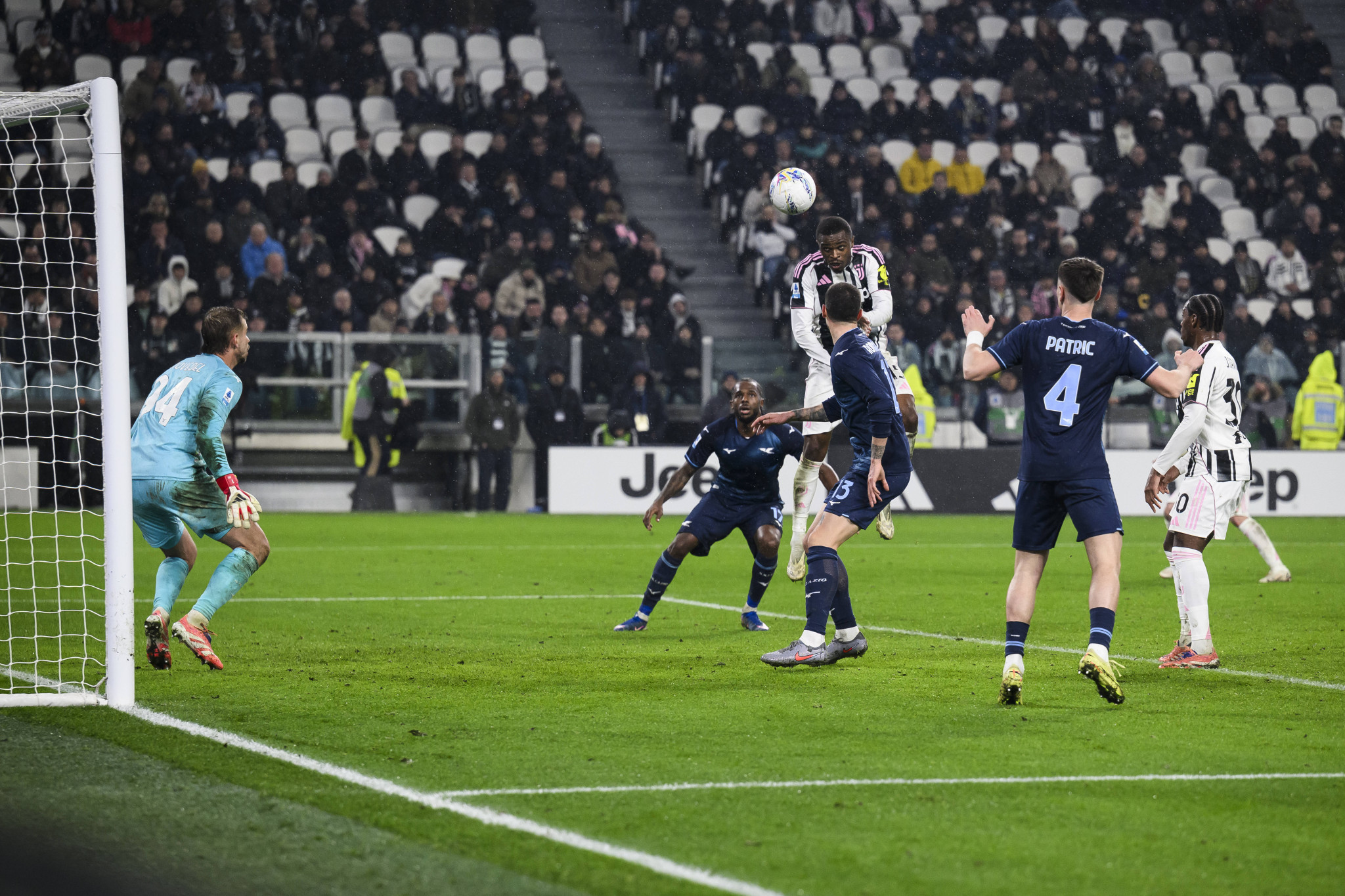 Η Γιουβέντους στις καθυστερήσεις πήρε τον βαθμό κόντρα στην Λάτσιο