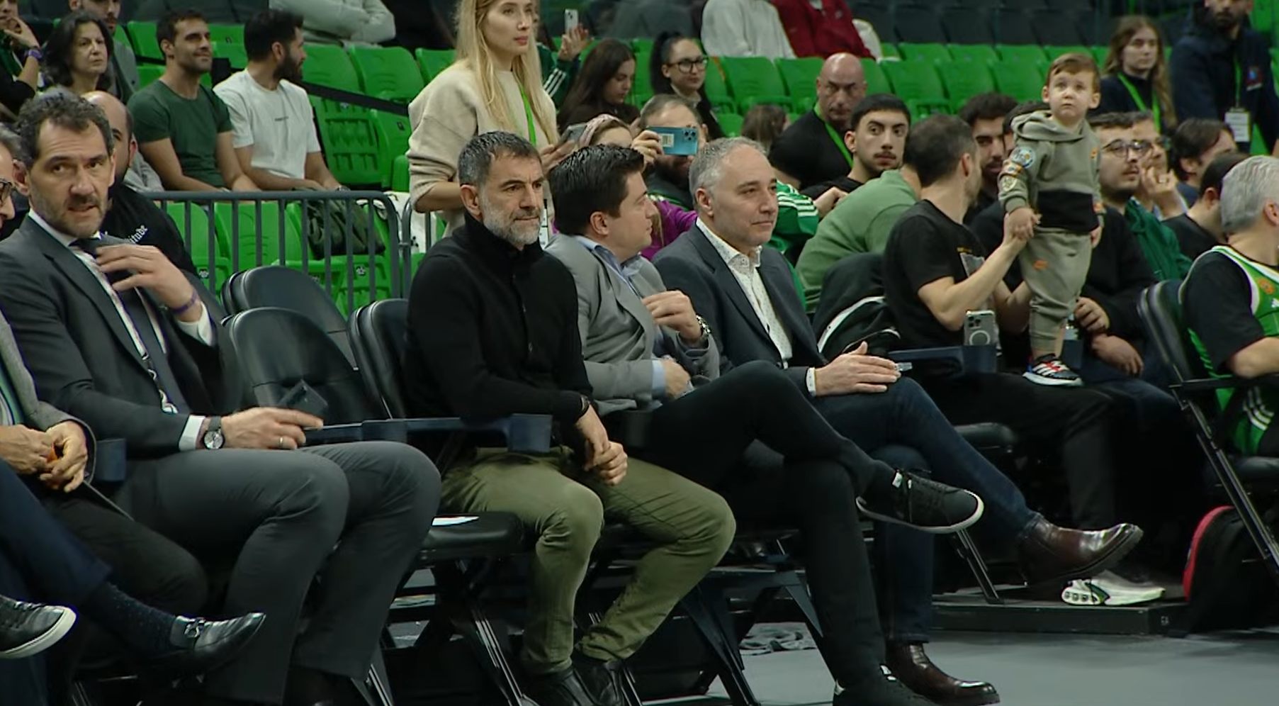 Ο Καραγκούνης στο T-Center για το Παναθηναϊκός - Μερσίν