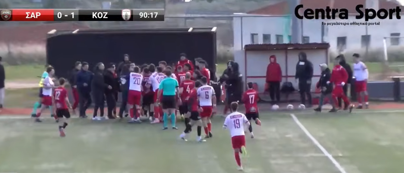 Εκτεταμένα επεισόδια και γενική σύρραξη σε ματς της Γ' εθνικής (video)