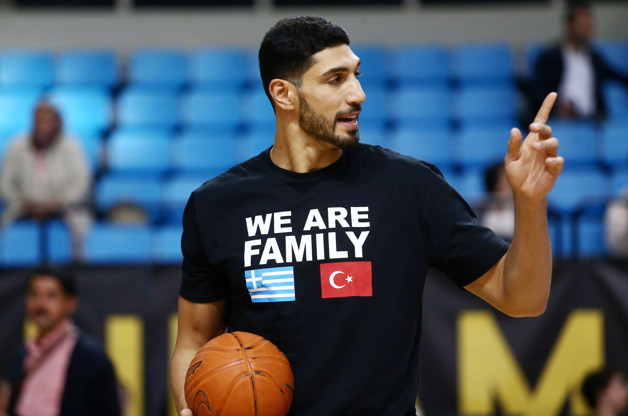 Ενές Καντέρ: «Θέλω να παίξω στον Παναθηναϊκό, αλλά μόνο εάν απολυθεί ο Άταμαν!»