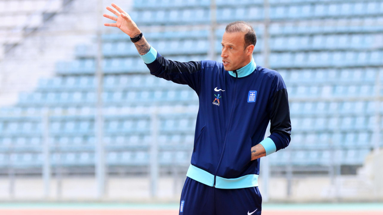 «Ο Δημήτρης δεν τα κατάφερε, έφυγε» - Η σπαρακτική ιστορία του Βαγγέλη Μόρα για τον θάνατο του αδερφού του