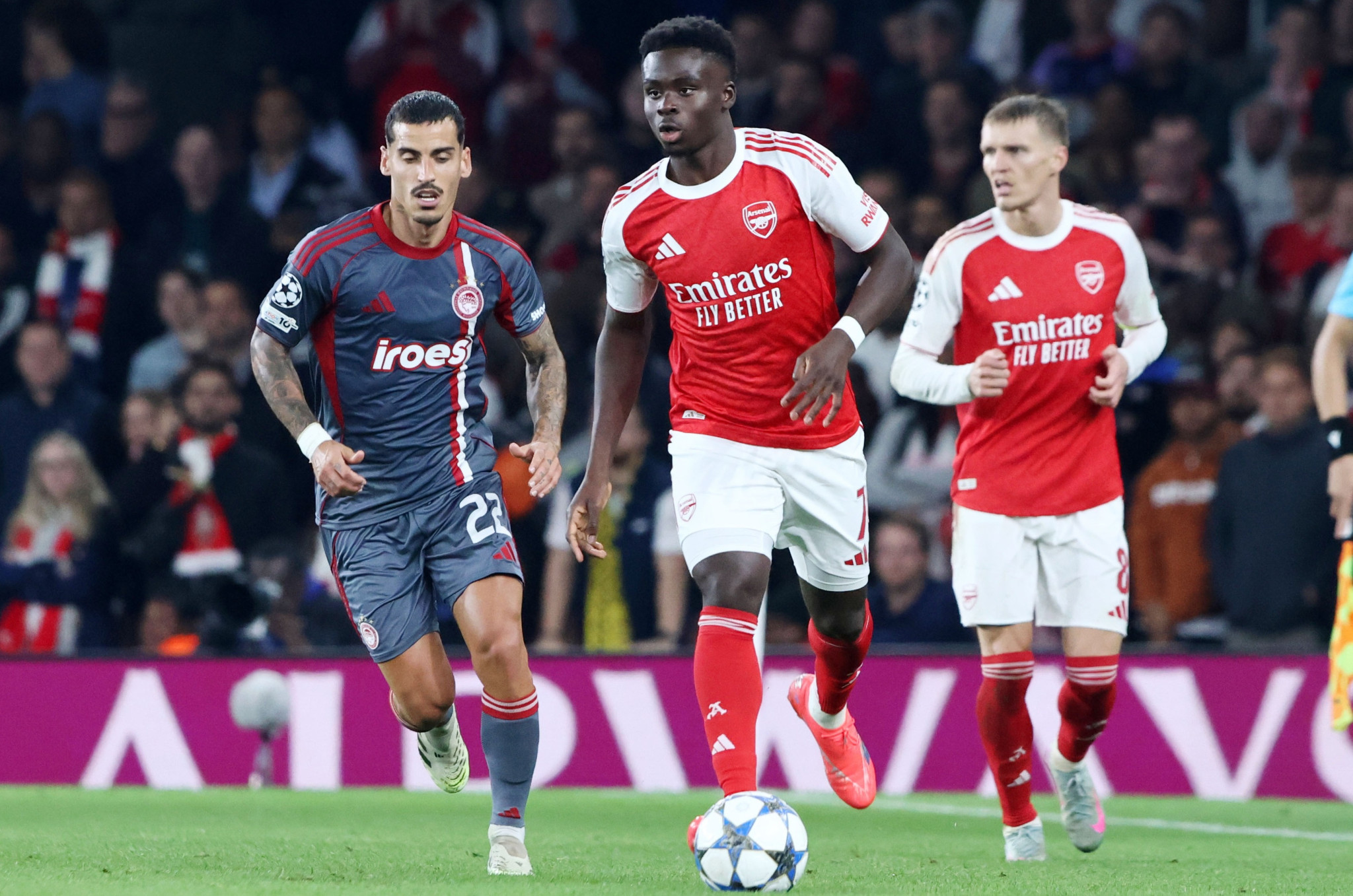 Ο Σάκα υπέγραψε νέο συμβόλαιο και έγινε ο πιο ακριβοπληρωμένος παίκτης της Άρσεναλ