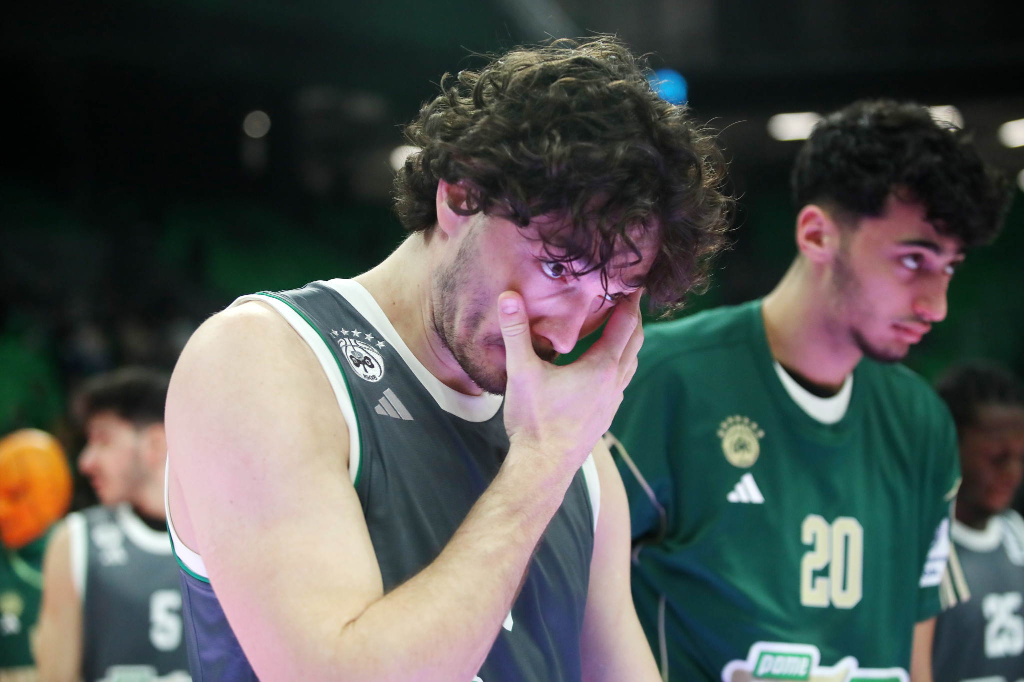 Οι φίλοι του Παναθηναϊκού αποδοκίμασαν την ομάδα μετά την σοκαριστική ήττα από τον Κολοσσό