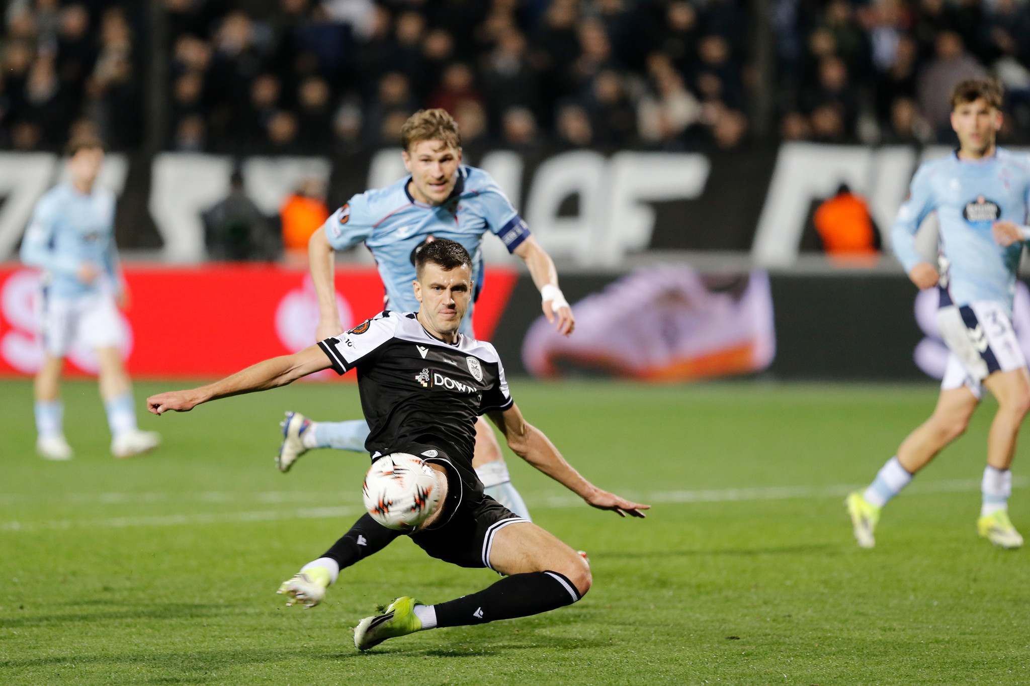 Το... δίλημμα της UEFA για τον ΠΑΟΚ - Πιο ωραίο το γκολ του Γερεμέγεφ ή η ασίστ του Ζίβκοβιτς;