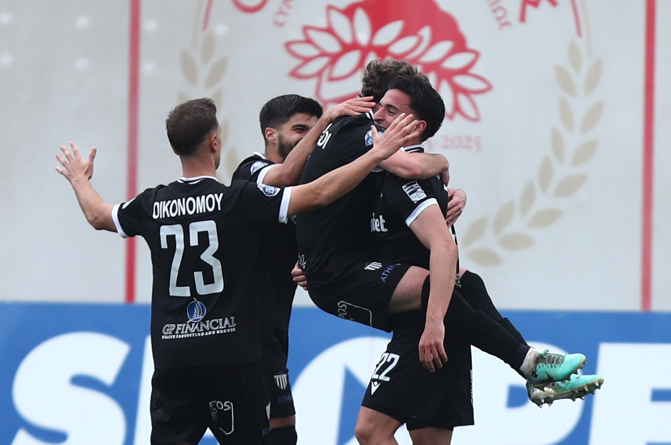 Άνετη η Καλαμάτα, πέρασε από την έδρα του Ολυμπιακού Β κι εκμεταλλεύτηκε το δώρο του Πανιωνίου