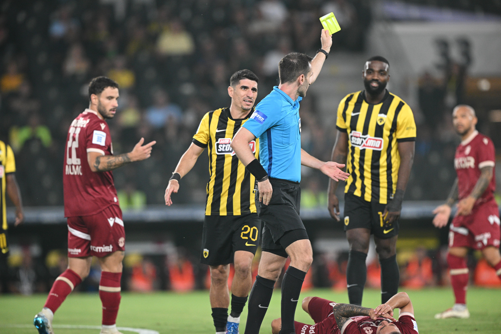 Τι ισχύει με τις κίτρινες και οι αλλαγές ενόψει playoffs & playouts στη Stoiximan Super League