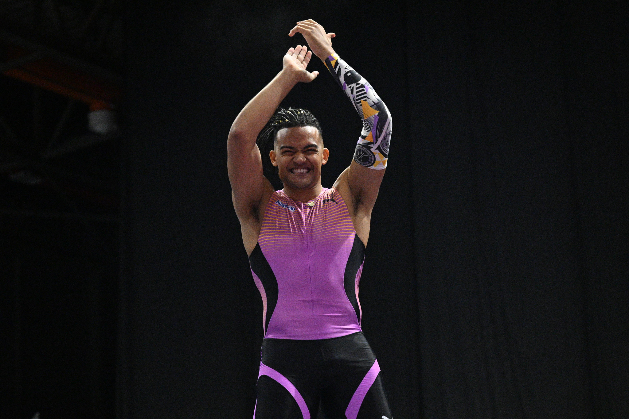 Ο Καραλής σημείωσε το πρώτο εξάμετρο άλμα του 2026 και πήρε μία μεγάλη νίκη στο Λιεβάν