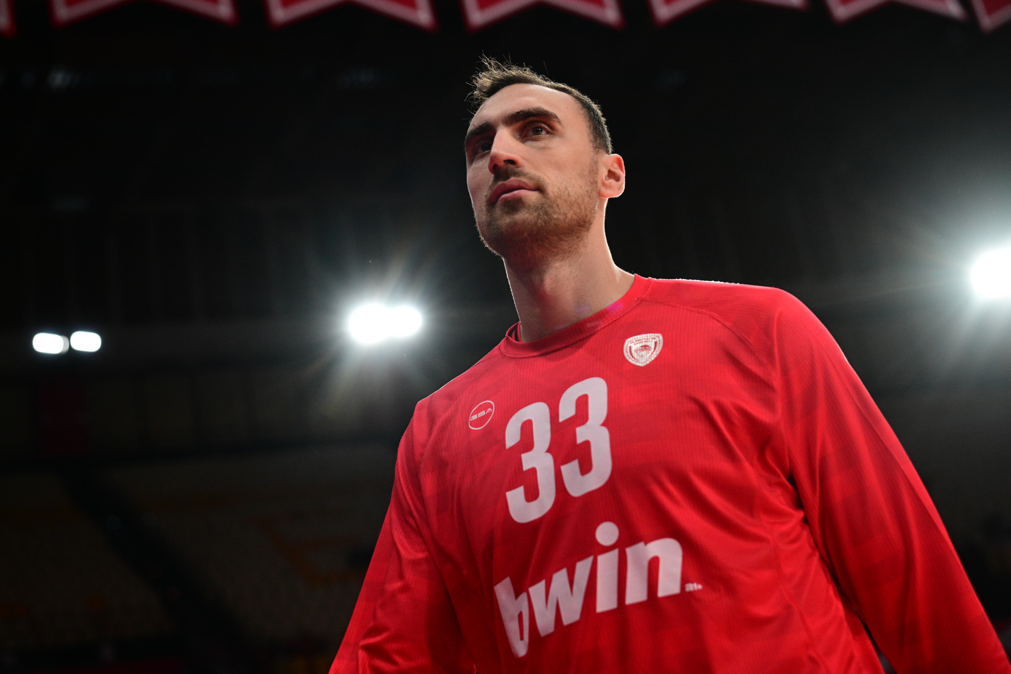 Ο Μιλουτίνοφ θέλει να παίξει στον τελικό με τον Παναθηναϊκό παρά το κάταγμα