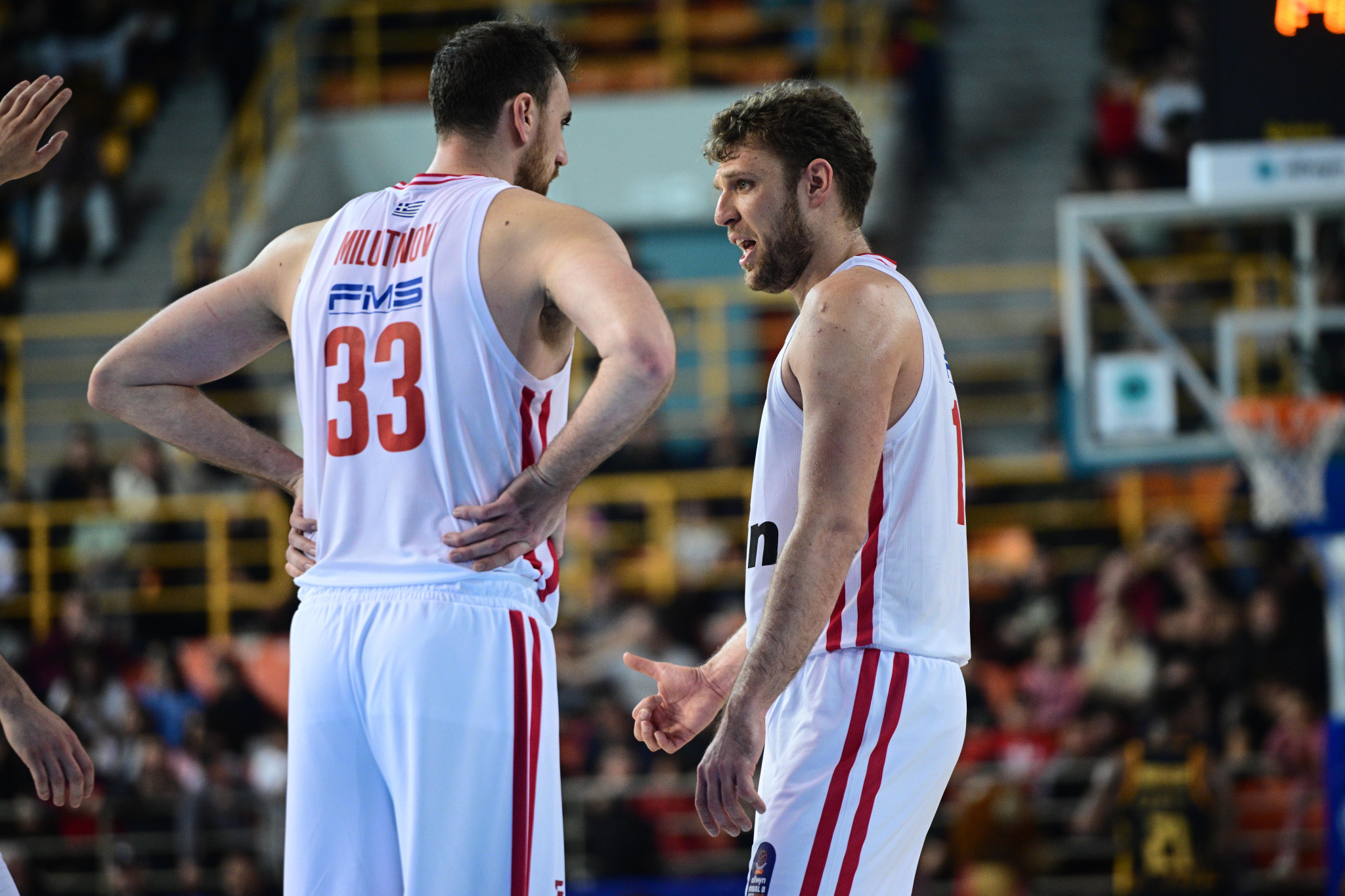 Άμεσα οι αποφάσεις για Βεζένκοφ, Μιλουτίνοφ και Τζόουνς στον Ολυμπιακό ενόψει Ζάλγκιρις