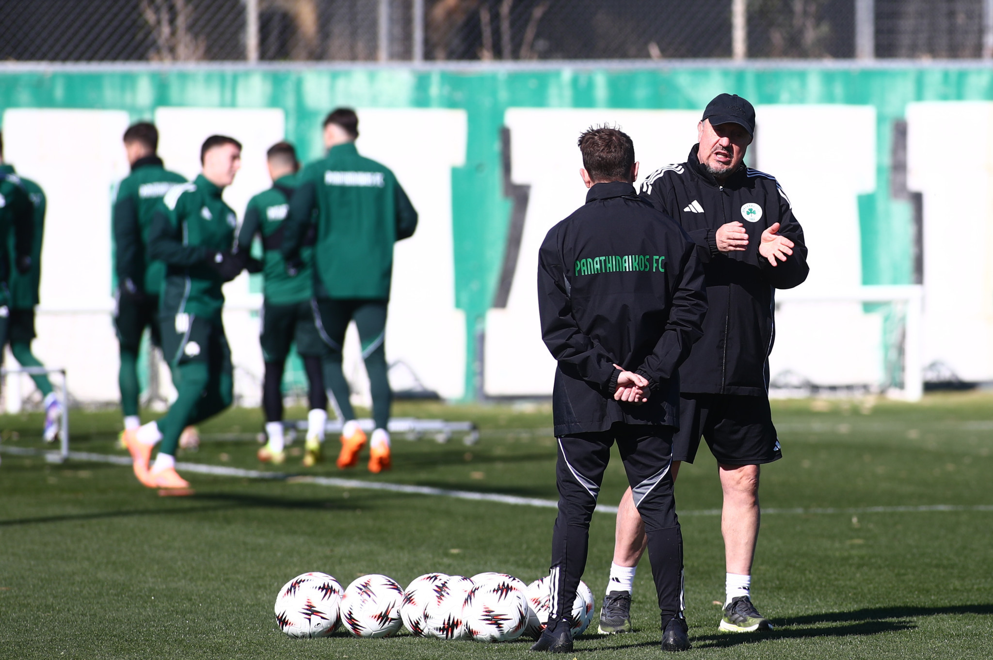 Γουλής στο «BACK2ΜΠΑΚ»: Το παρασκήνιο των δηλώσεων του Μπενίτεθ και το πλάνο του Παναθηναϊκού ενόψει Πλζεν (video)