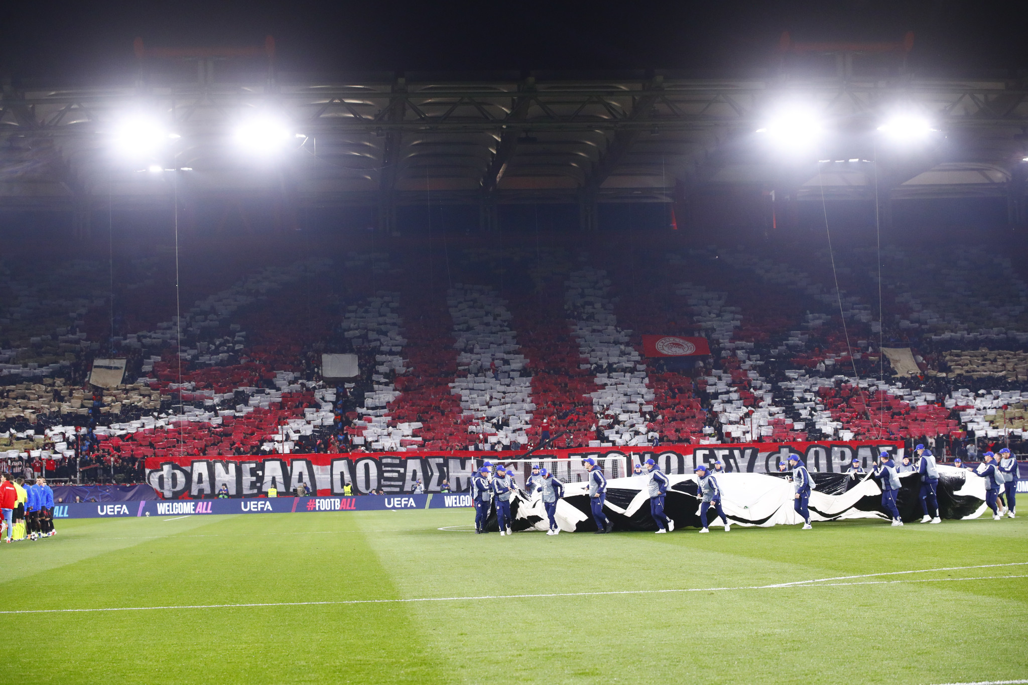 Το εντυπωσιακό κορεό πριν το Ολυμπιακός-Λεβερκούζεν (video)
