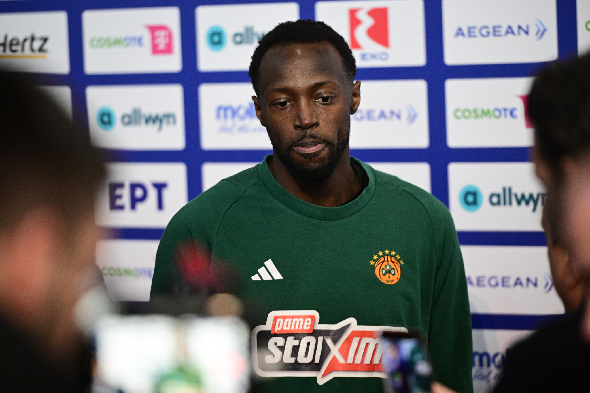 Γκραντ: «Αν ο Ολυμπιακός δεν έχει τους Τζόουνς και Μιλουτίνοφ θα δυσκολευτεί»