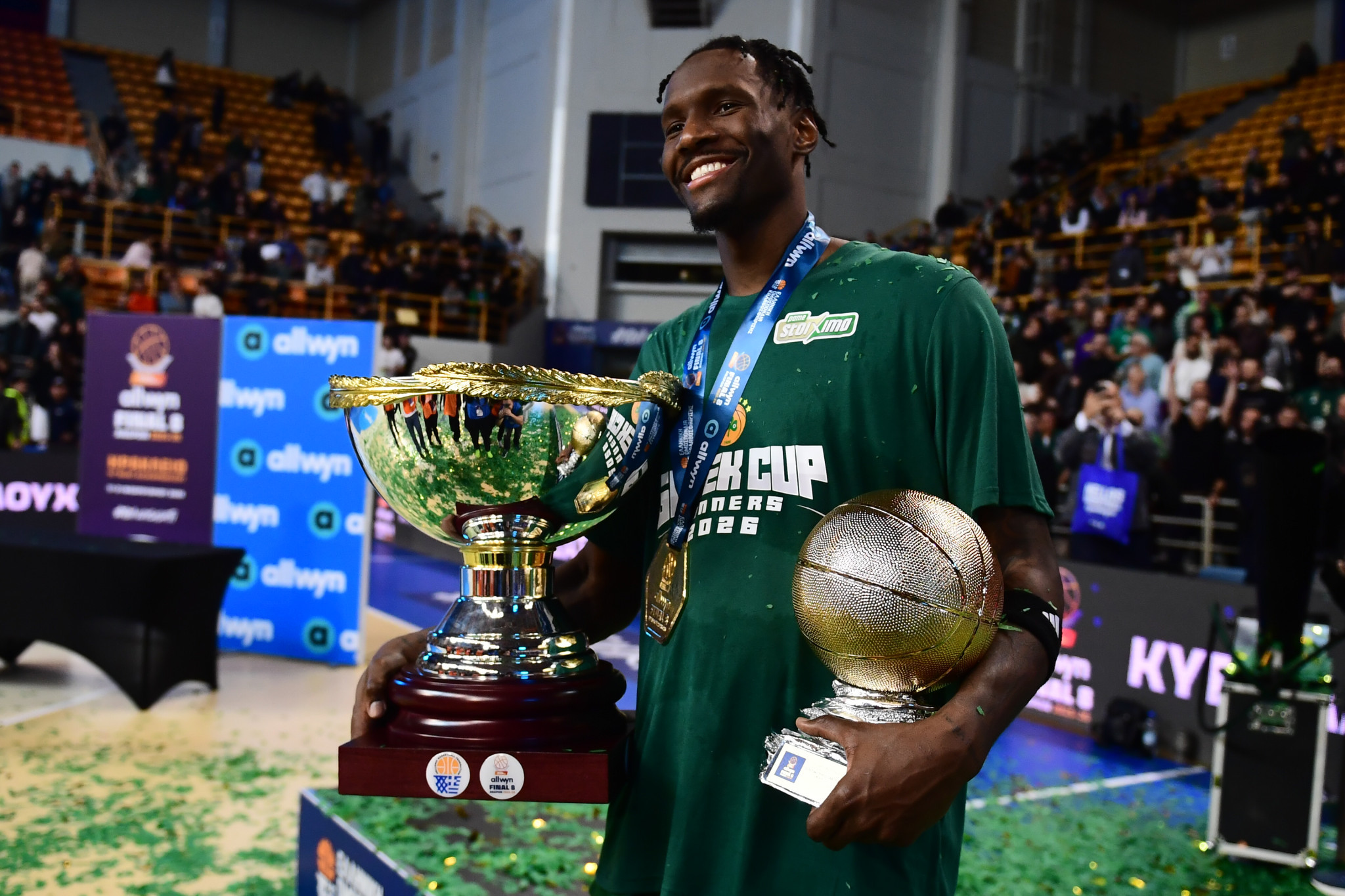 He came, he saw, he conquered: Ο Χέιζ-Ντέιβις μέσα σε πέντε ημέρες έφερε το NBA στον Παναθηναϊκό