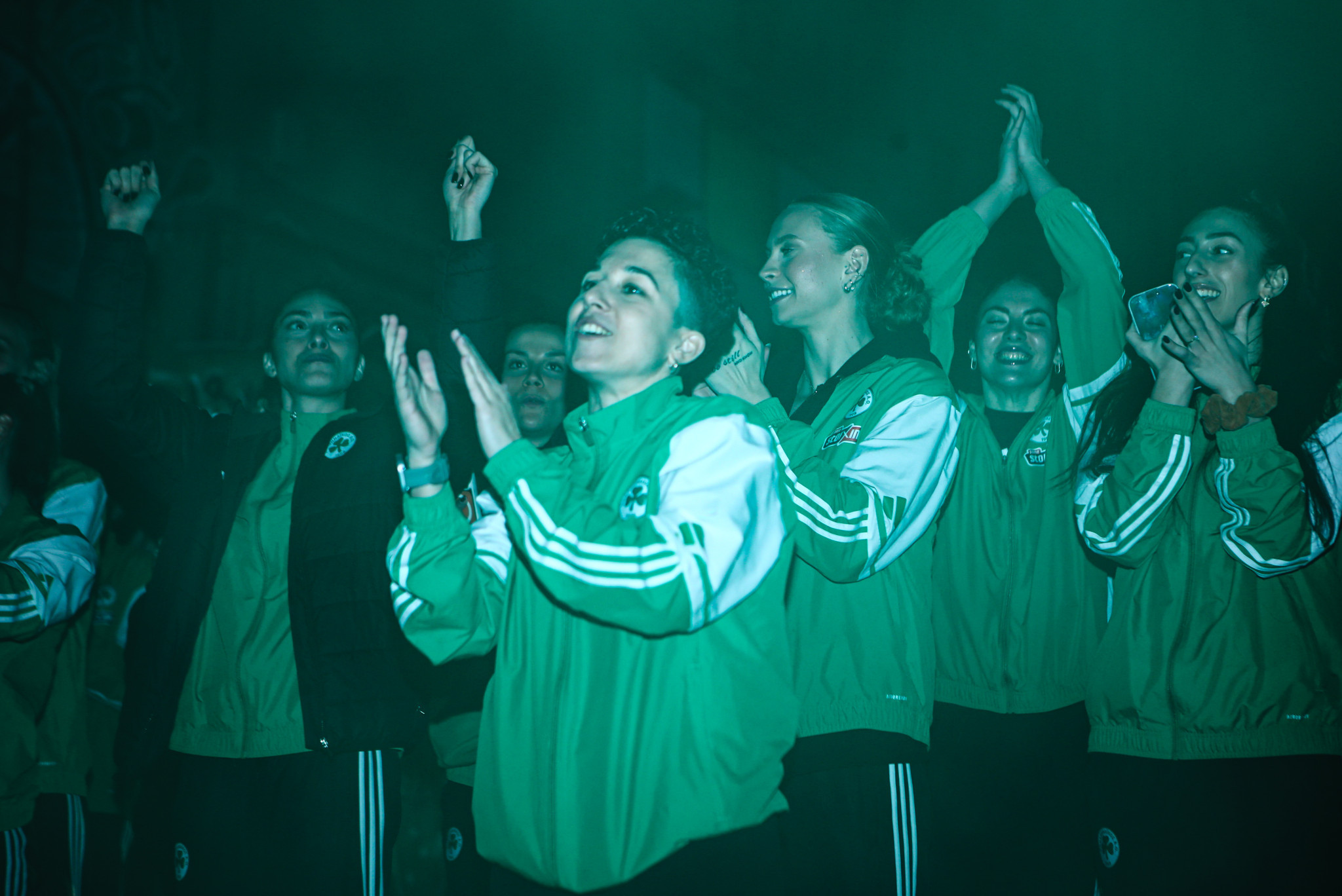 Το Athletiko στο «πάρτι» της Λεωφόρου για την σπουδαία ευρωπαϊκή πρόκριση της ομάδας βόλεϊ γυναικών (video)