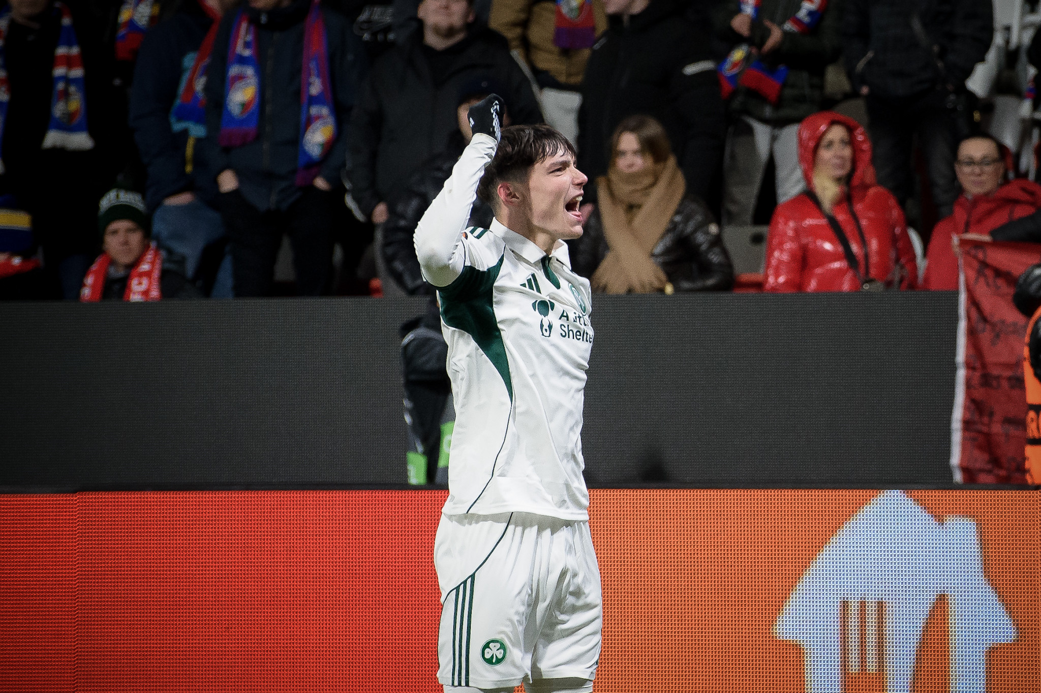 Από τα κλάματα στο ξέσπασμα - Οι έξαλλοι πανηγυρισμοί του Κάτρη μετά την πρόκριση του Παναθηναϊκού