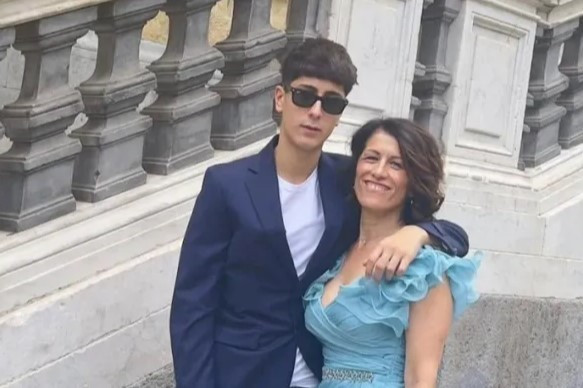 Οικογενειακή τραγωδία: Ποδοσφαιριστής νόμισε ότι σκότωσε τη μητέρα του και αυτοκτόνησε!