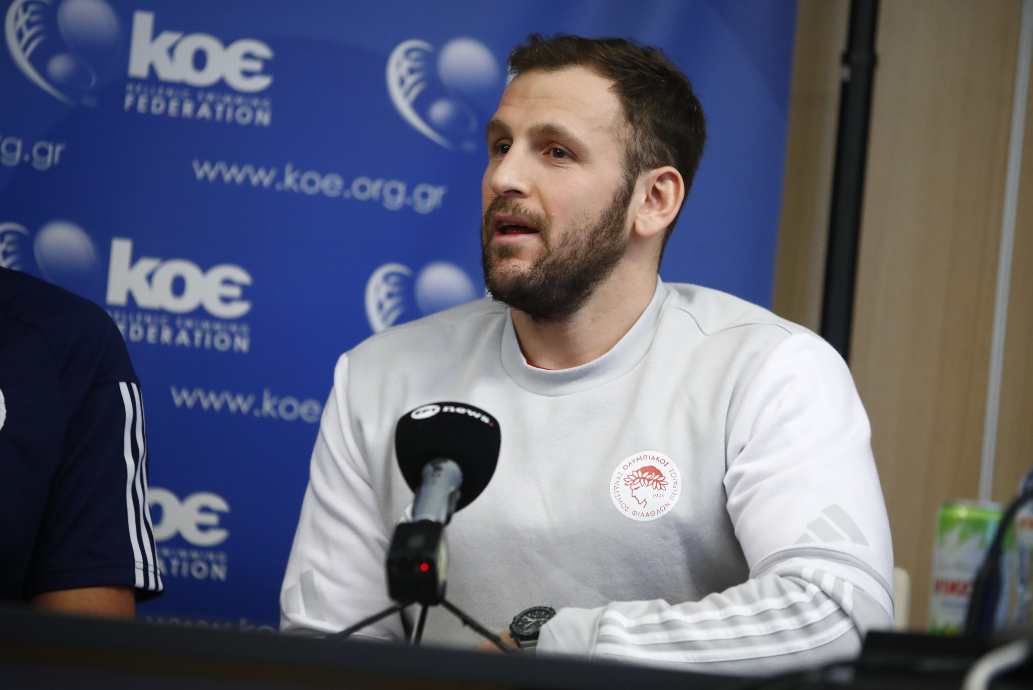 Γενηδουνιάς: «"Δίκοπο μαχαίρι" να θεωρείται ο Ολυμπιακός το φαβορί»