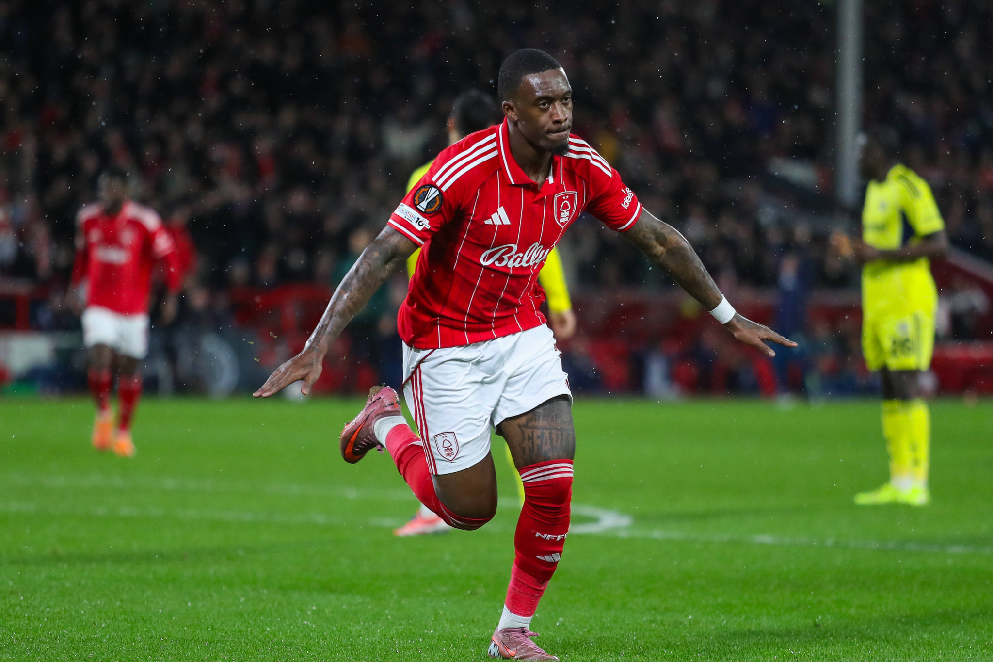 Ήττα με πρόκριση για την Νότιγχαμ από την Φενέρμπαχτσε - Πέρασε η Μπολόνια κόντρα στην Μπραν