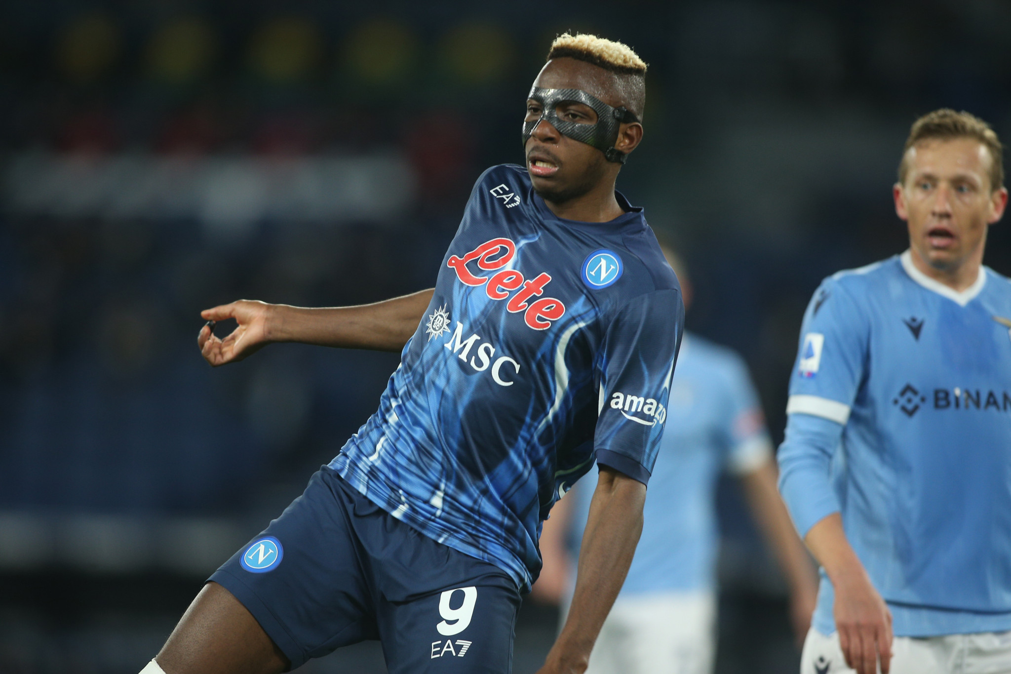 Συγκλονίζει ο Όσιμεν: «Στη Νάπολι μου φέρθηκαν σαν σκυλί – Δεν είμαι μαριονέτα κανενός»