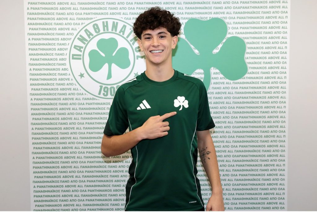 Επένδυση στο μέλλον για τον Παναθηναϊκό -  Ο 18χρονος Κλέο Κάουα υπέγραψε επαγγελματικό συμβόλαιο