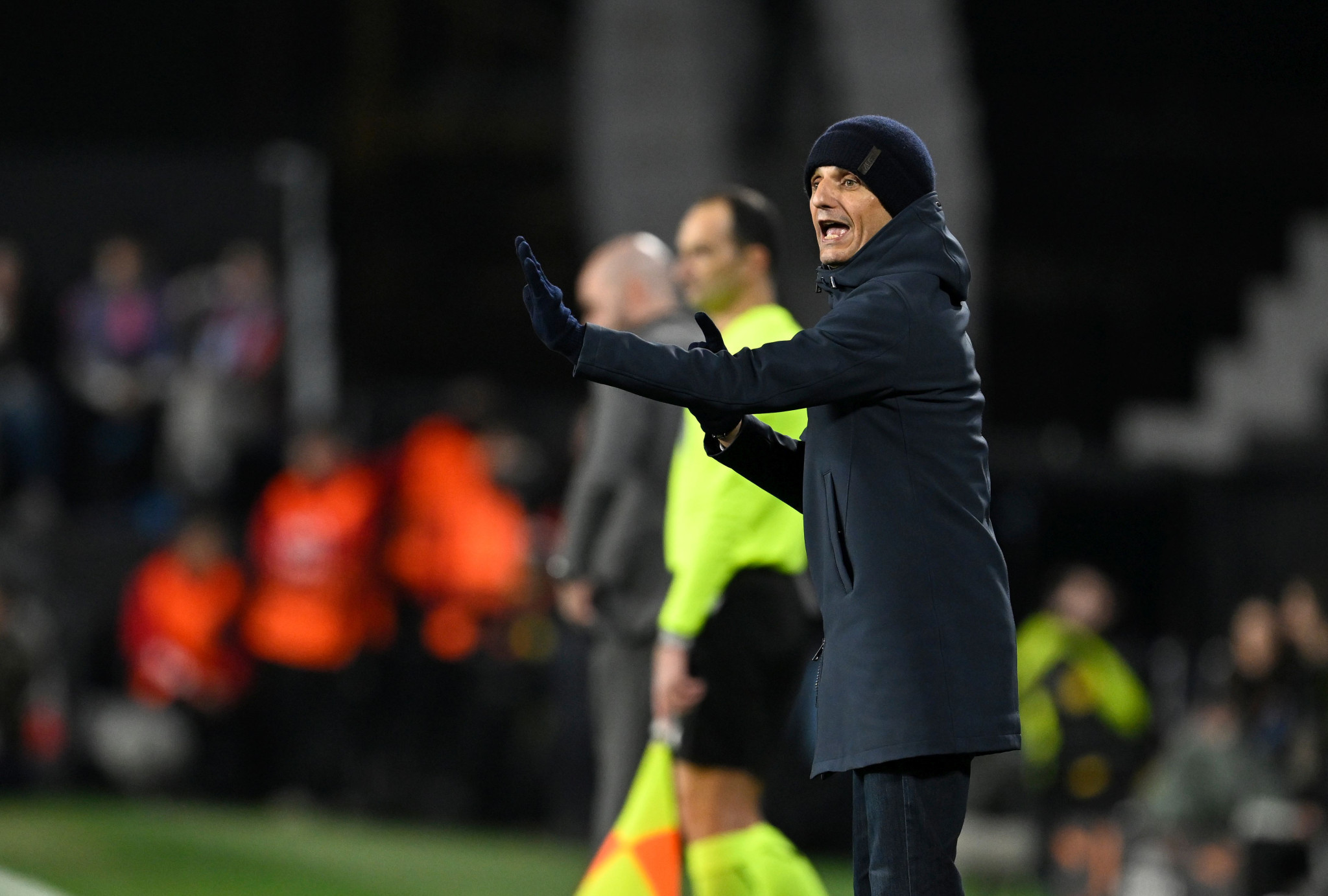 Λουτσέσκου: «Είμαι περήφανος για τους παίκτες μου - Να μετατρέψουμε τις εμπειρίες σε κίνητρο»