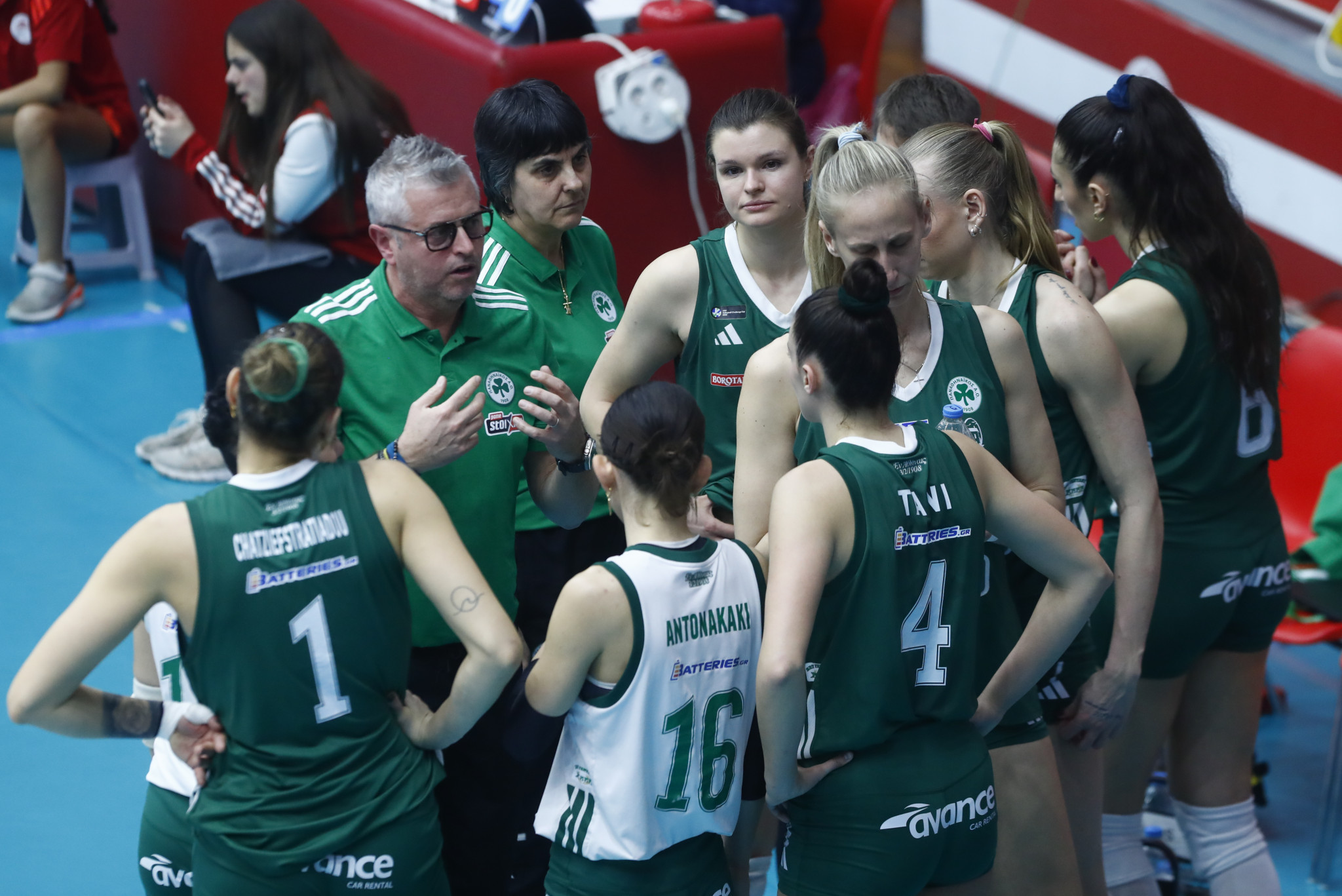 Γιατί ο Παναθηναϊκός έπαιξε με τη δεύτερη εξάδα του όταν προηγήθηκε με 2-0