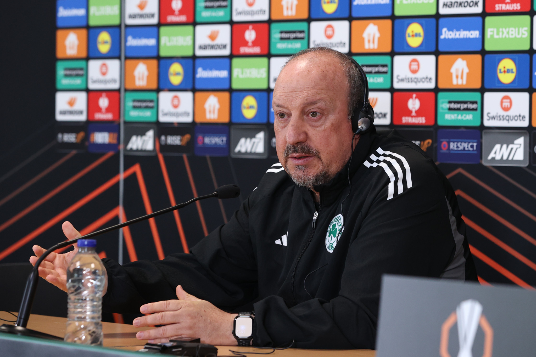 Ο Μπενίτεθ υποστήριξε με σθένος το project, αλλά τα αποτελέσματα θα κρίνουν την «αντοχή»