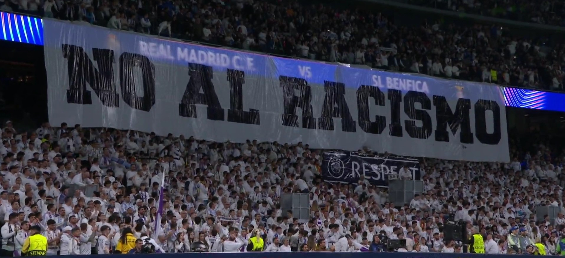 Πανό κατά του ρατσισμού στο «Μπερναμπέου» πριν το Ρεάλ Μαδρίτης-Μπενφίκα (video)