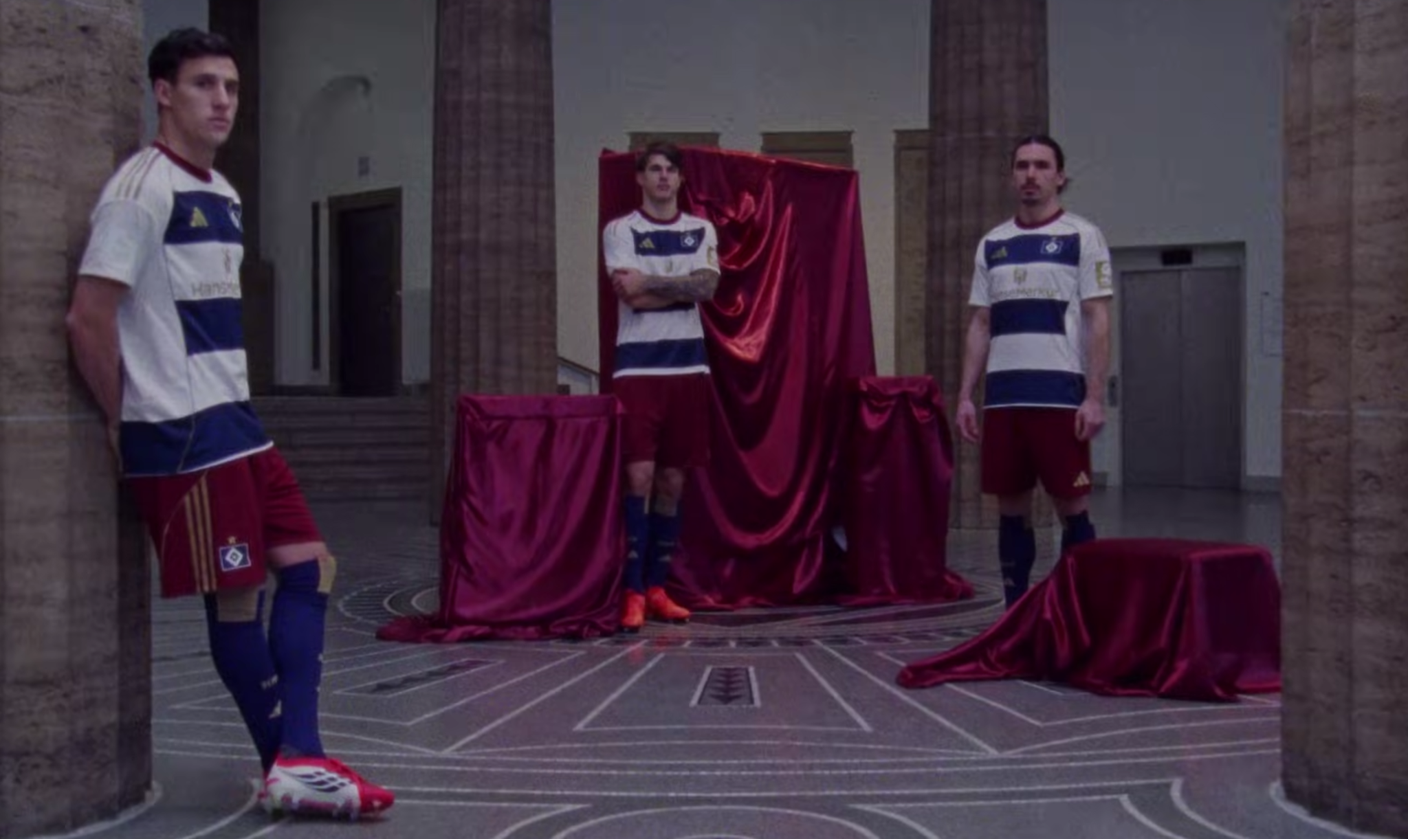 Αυτό δεν έχει ξανασυμβεί: Το Αμβούργο βγάζει φανέλες με 465 ονόματα παικτών - Ο λόγος