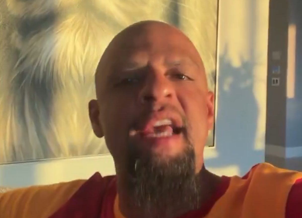 Σφοδρή επίθεση Φελίπε Μέλο κατά Πρεστιάνι: «Η γυναίκα του πρέπει να τον έχει ήδη απατήσει με έναν μαύρο...»