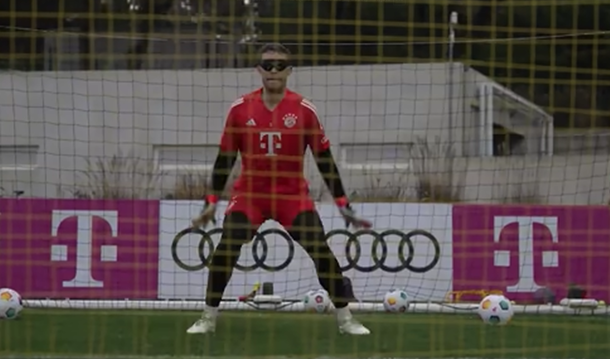 Ετσι «φτιάχνει» τον επόμενο Νόιερ η Μπάγερν - Η προπόνηση τερματοφυλάκων με ειδικά γυαλιά