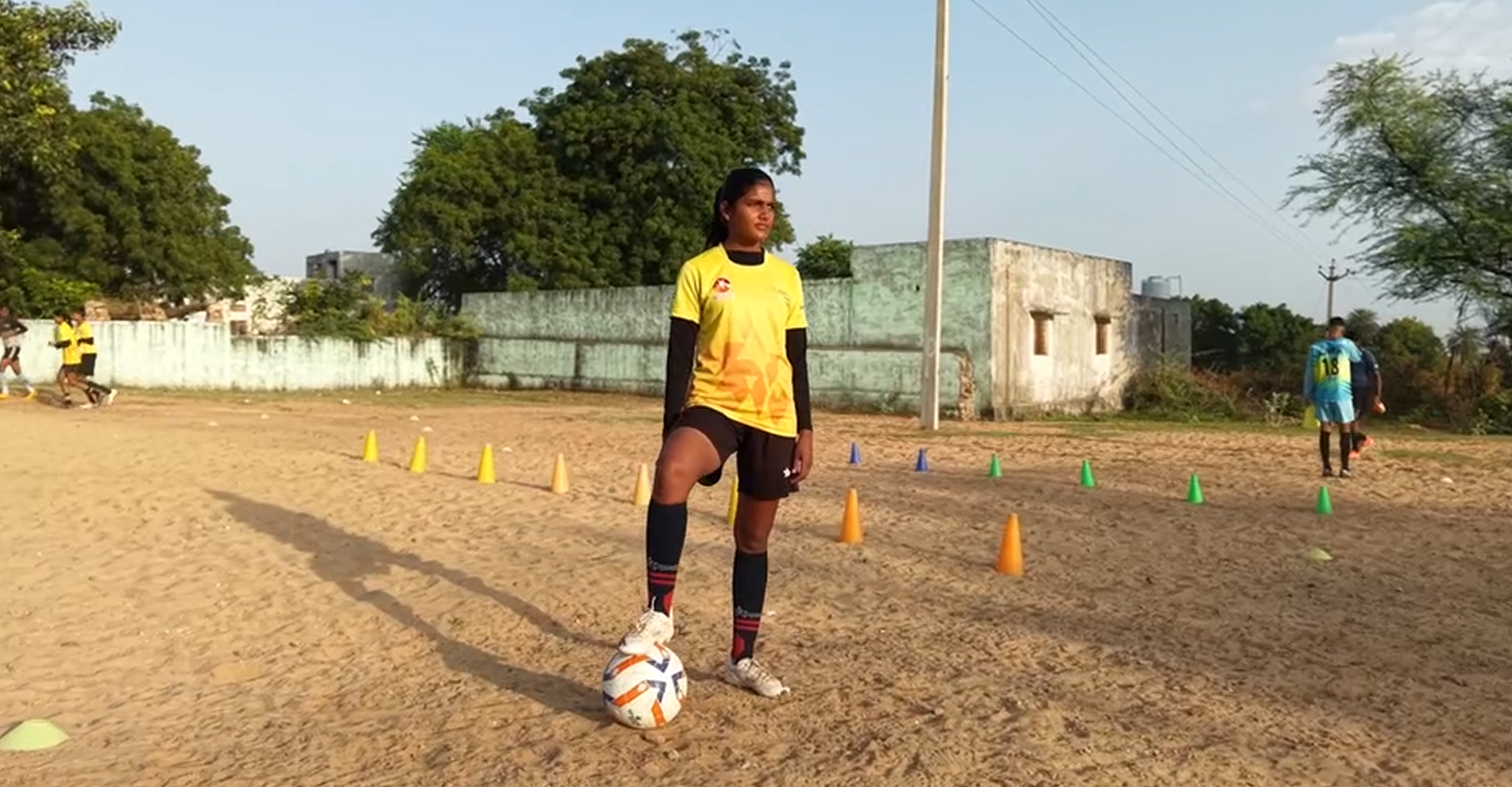 Πώς το ποδόσφαιρο σώζει τις ζωές ανήλικων κοριτσιών στην Ινδία