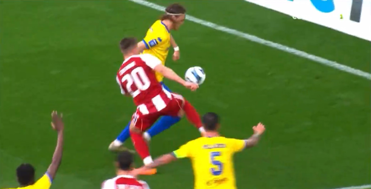 Η φάση που ο Παναιτωλικός ζήτησε πέναλτι στο Καραϊσκάκη (video)